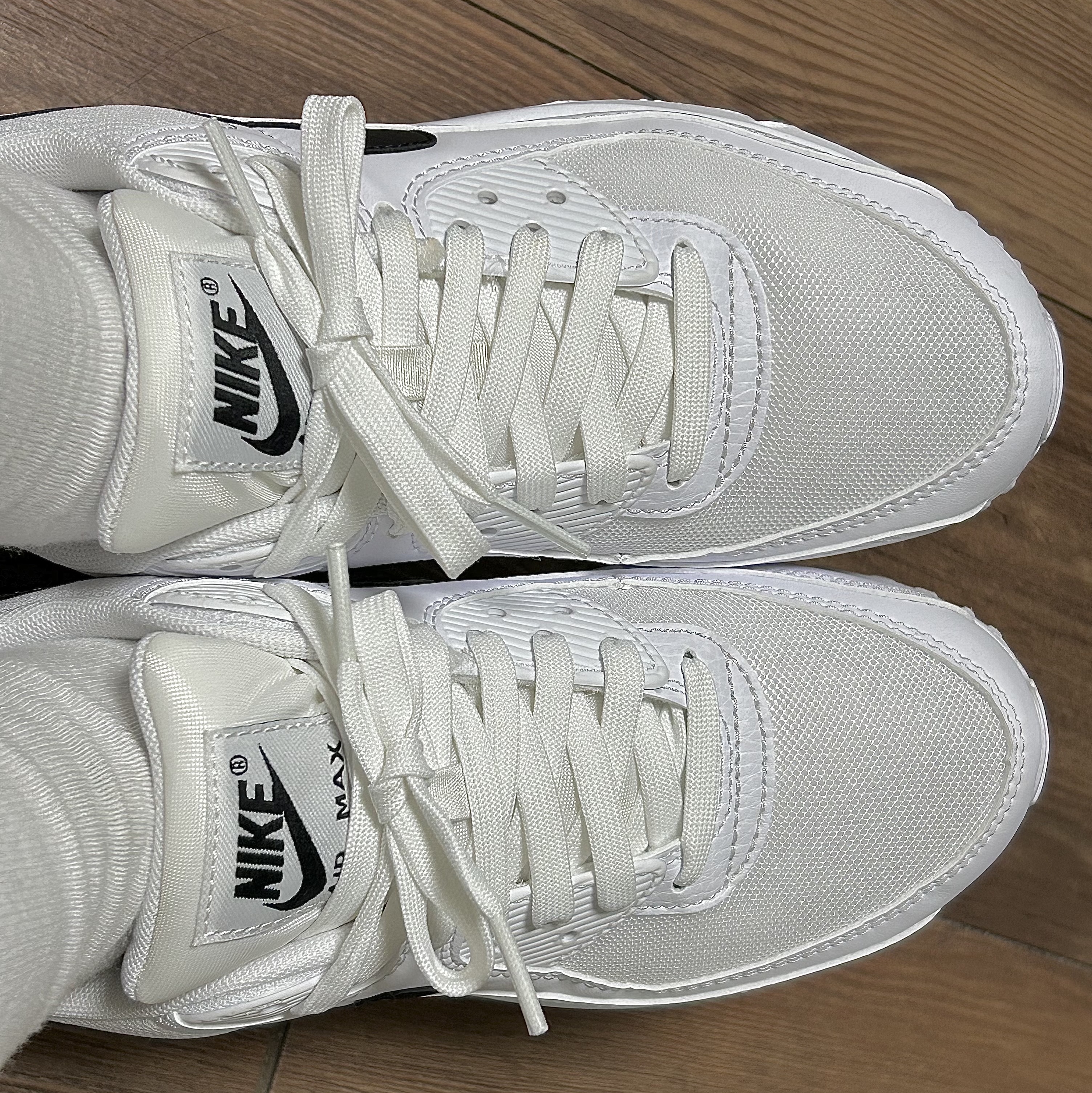 (W) Nike Air Max 90 White Black 착용 스타일
