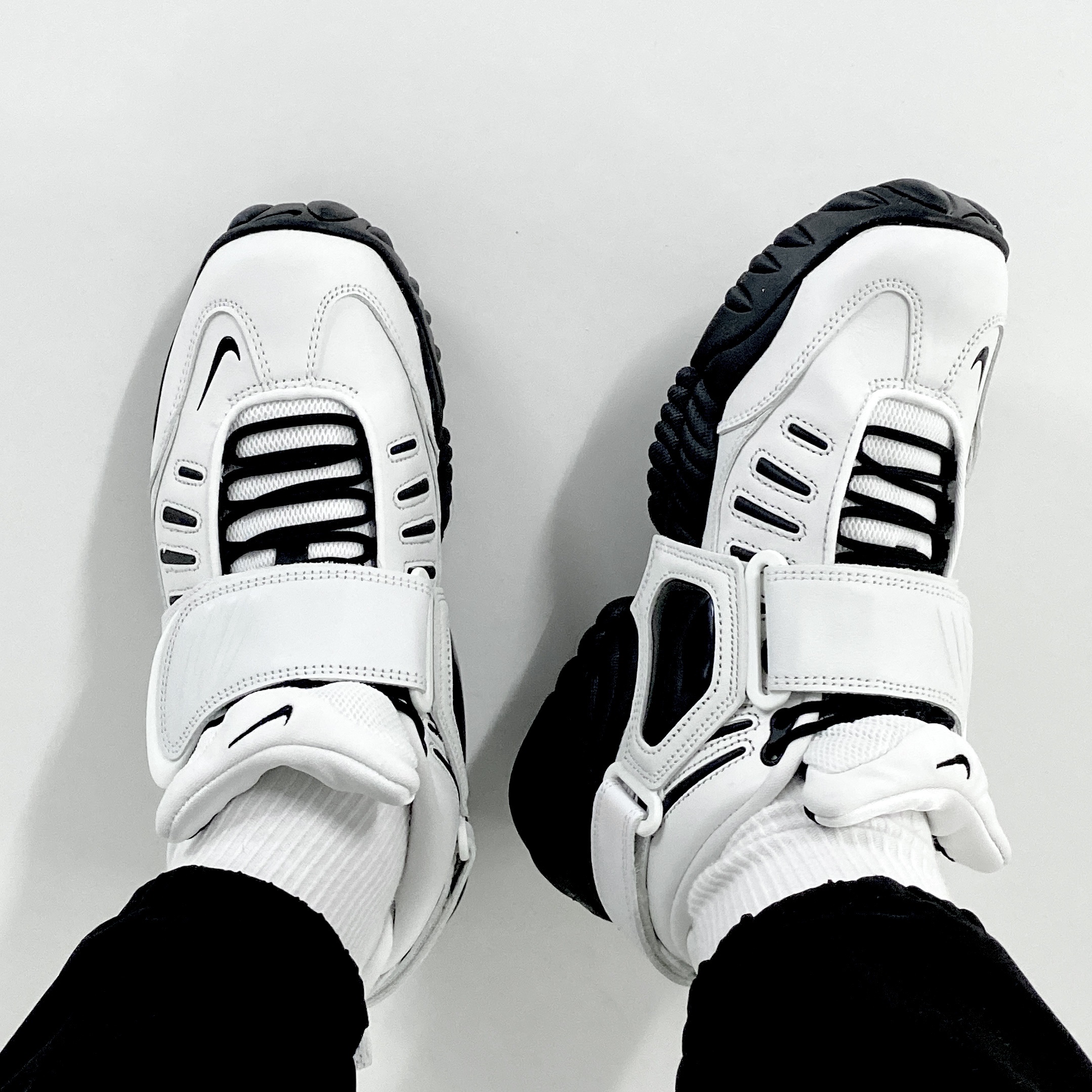 Nike x Ambush Air Adjust Force SP Summit White and Black 착용 스타일 - 2