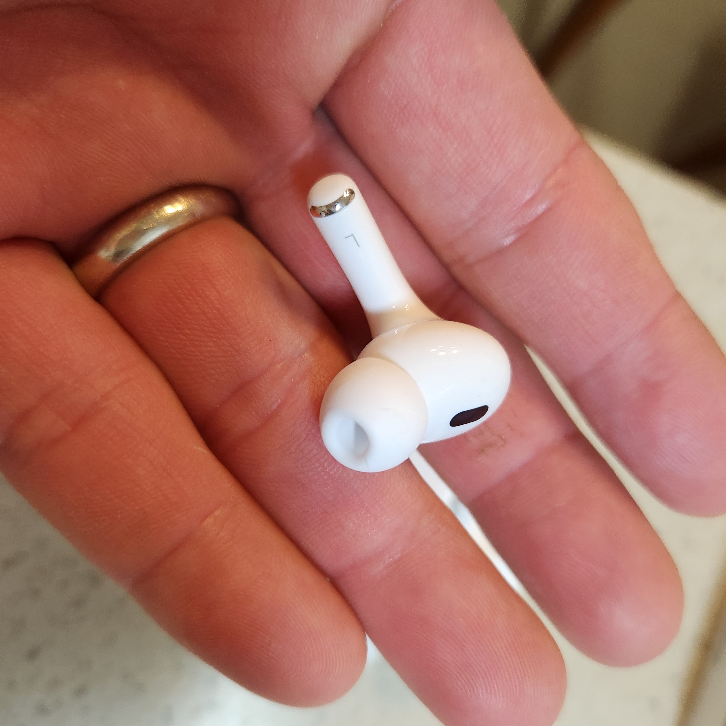 Apple AirPods Pro 2nd Gen (Korean Ver.) 착용 스타일