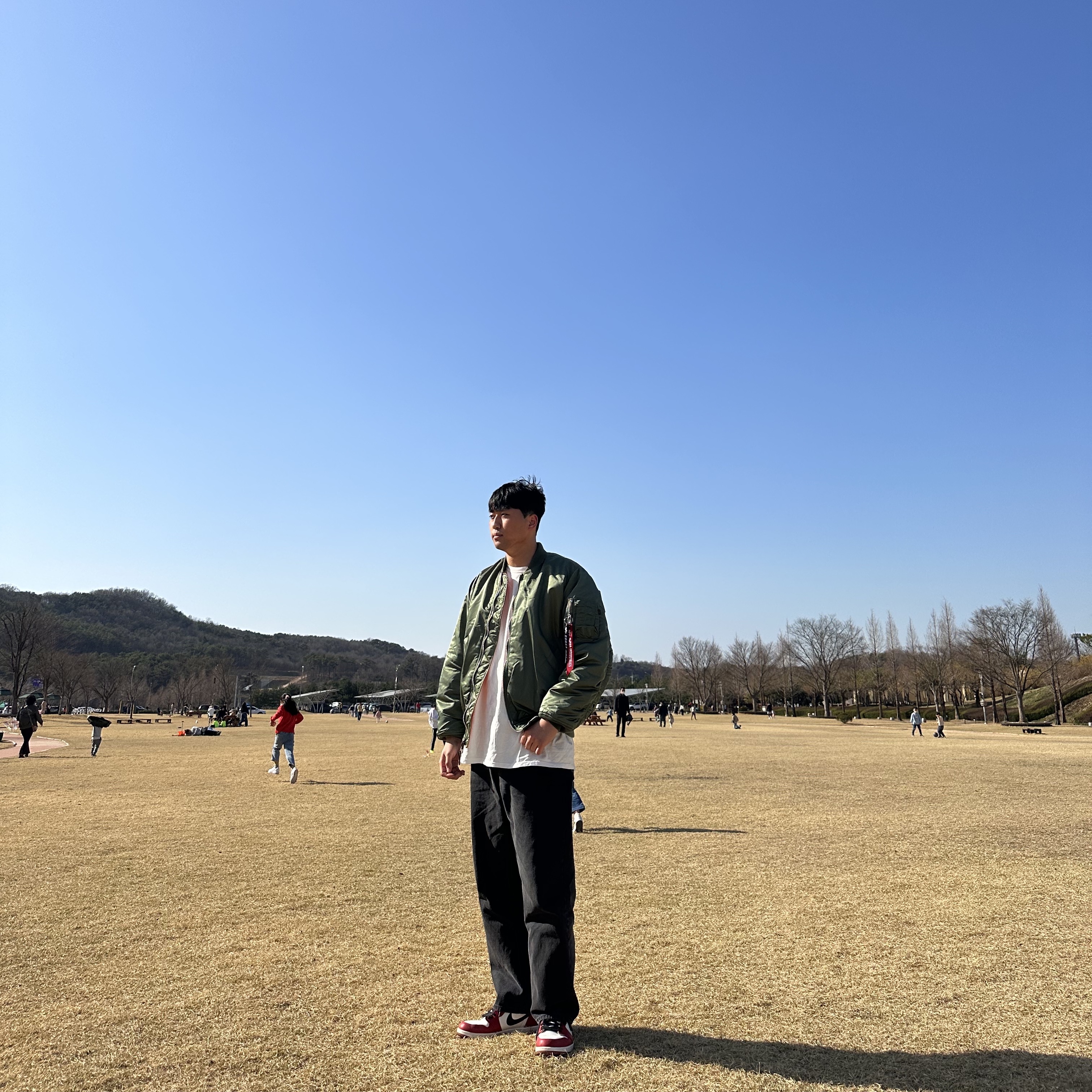 Jordan 1 Retro High OG Chicago 2022, Stussy Basic Stussy LS T-Shirt White 2022 착용 스타일