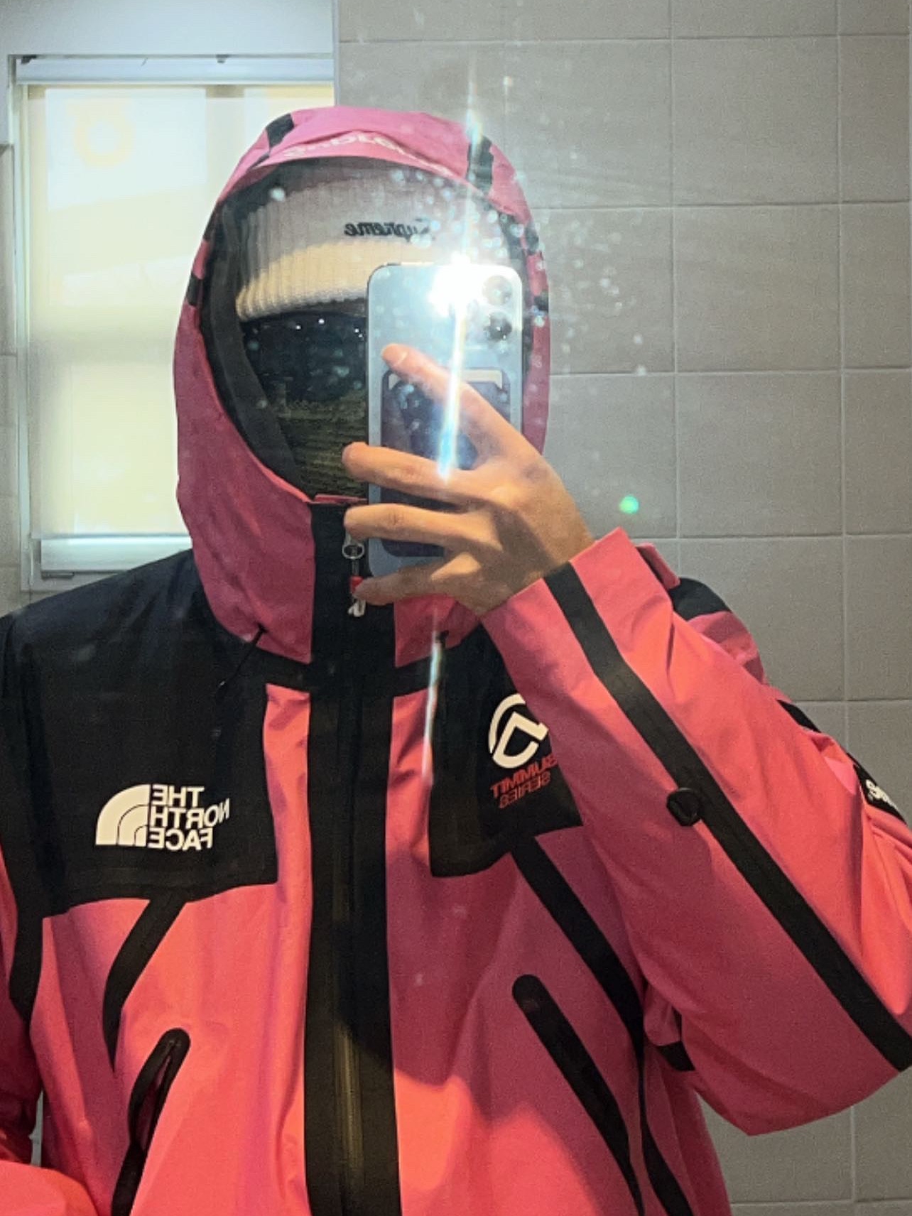 Supreme x The North Face Summit Series Outer Tape Seam Jacket Pink - 21SS, IAB Studio Pigment Hoodie & Sack Black 착용 스타일 - 4