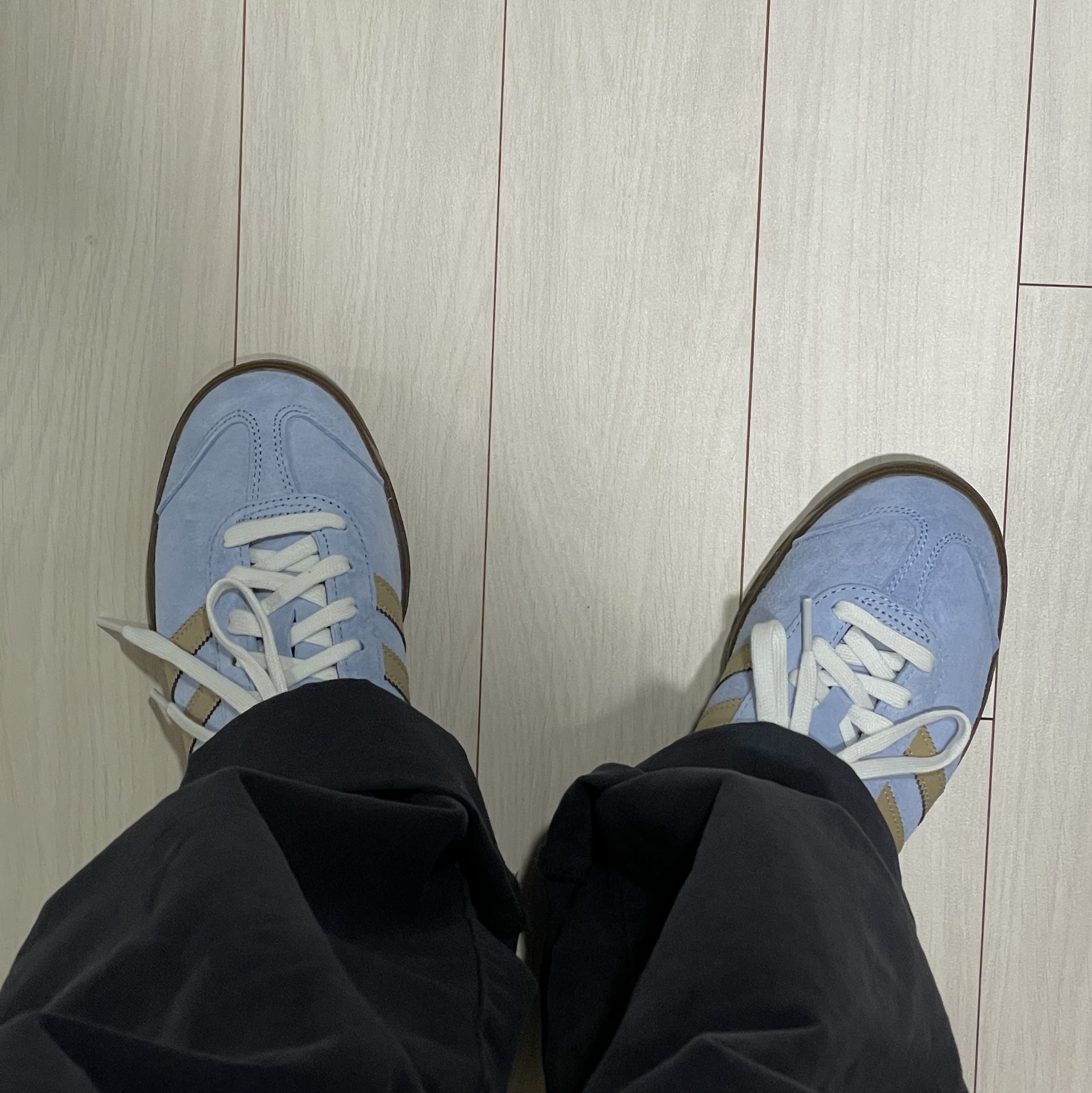 Adidas State Series Illinois Ambient Sky 착용 스타일 - 2