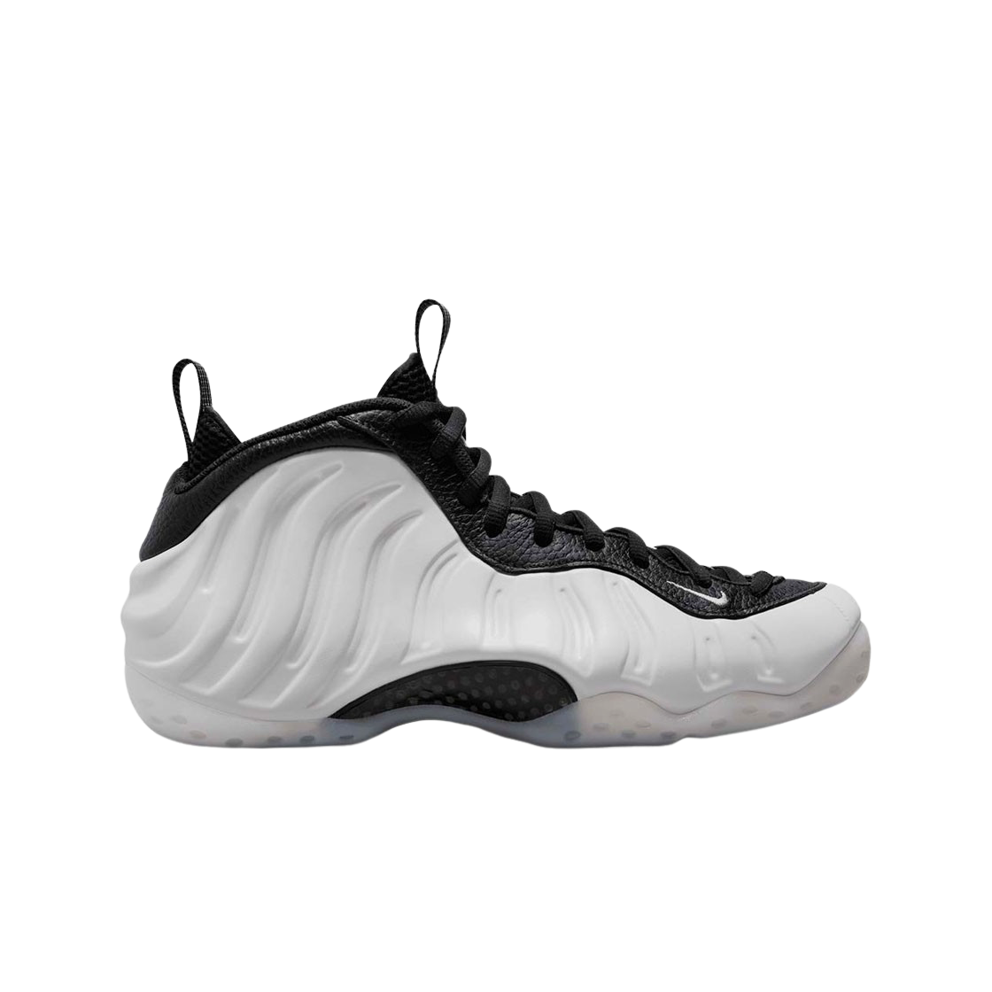 나이키 에어 폼포짓 원 화이트 앤 블랙(Nike Air Foamposite One White and Black)