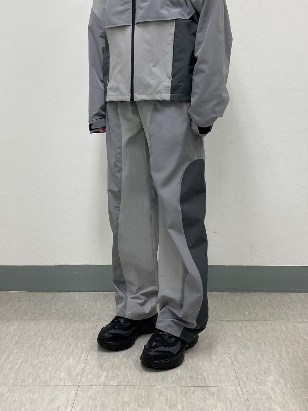 Art Of Field Three Colourway Flap Jacket Light Gray, Art Of Field Three Colourway Slit Belt Pants Light Gray 착용 스타일