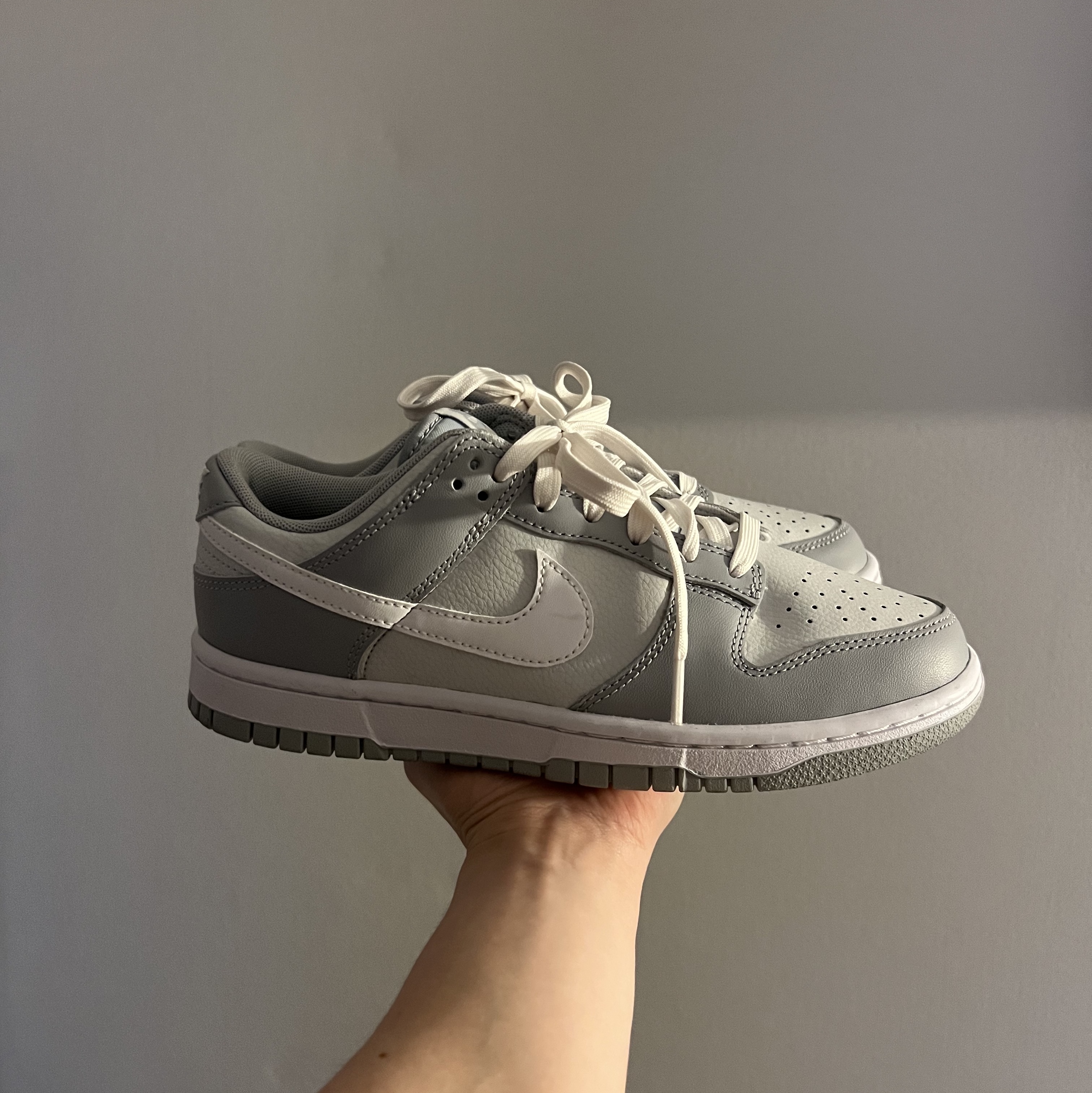 Nike Dunk Low Retro Wolf Grey 착용 스타일