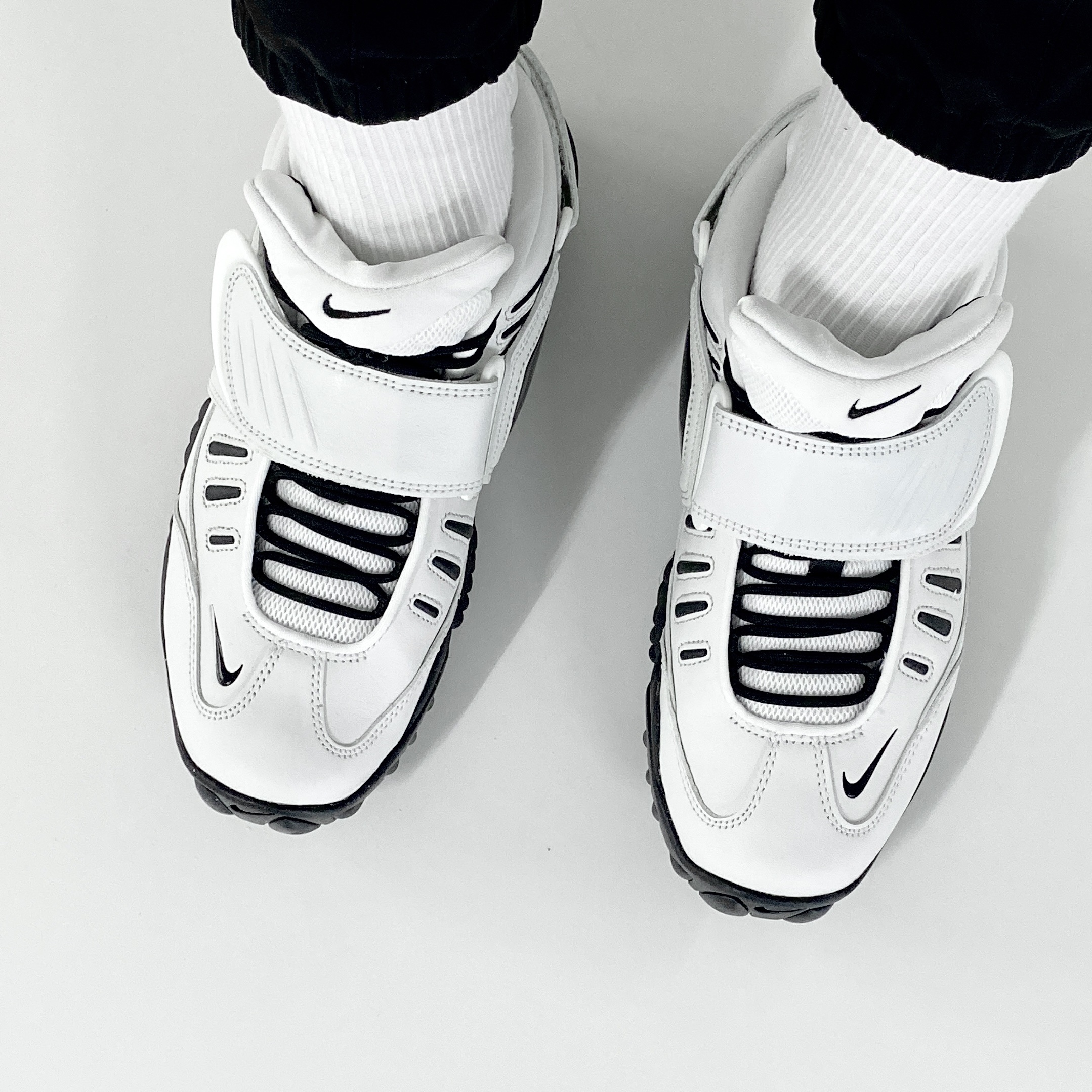 Nike x Ambush Air Adjust Force SP Summit White and Black 착용 스타일 - 5