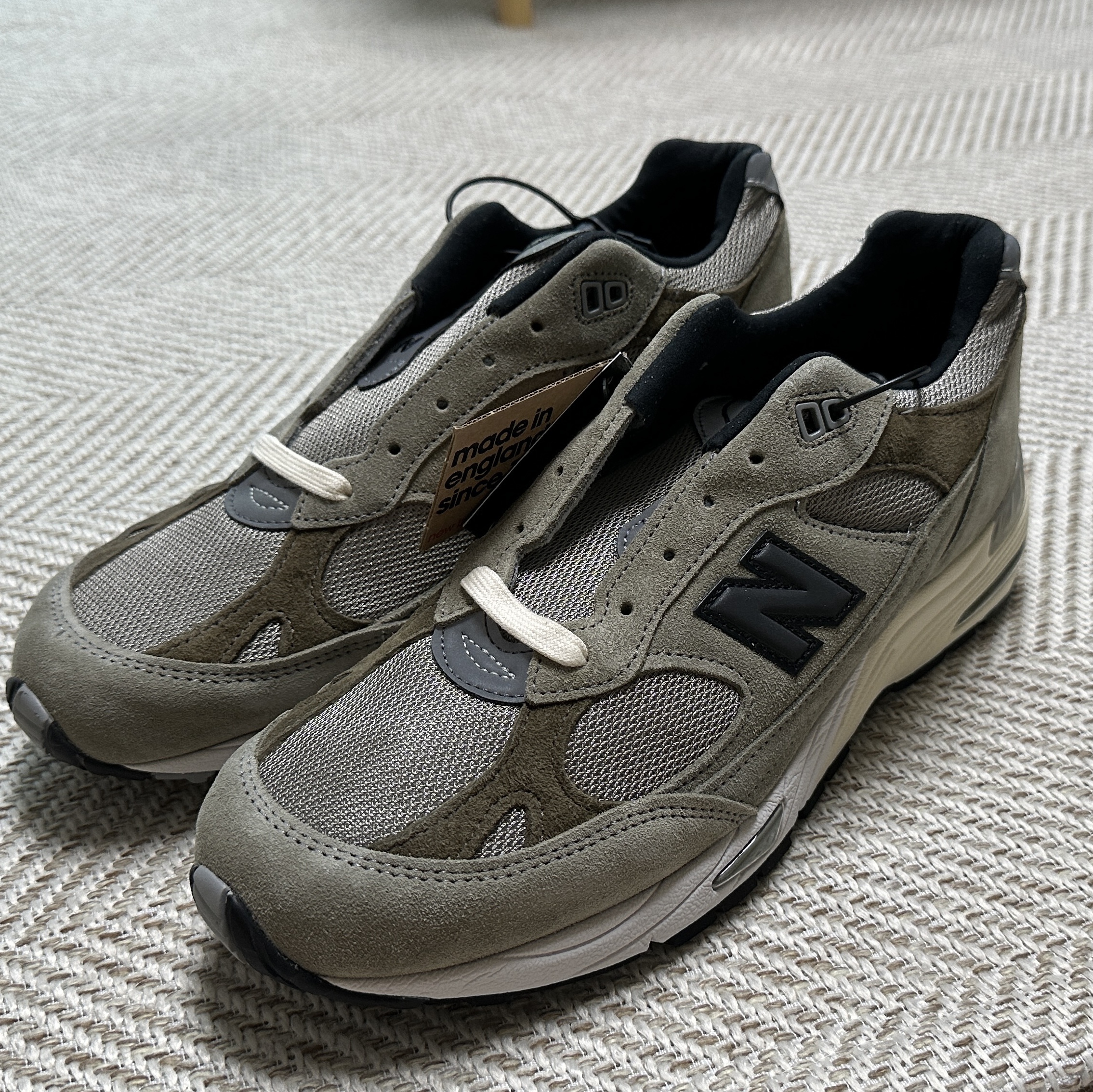 New Balance x JJJJound 991 Made in UK Grey 착용 스타일