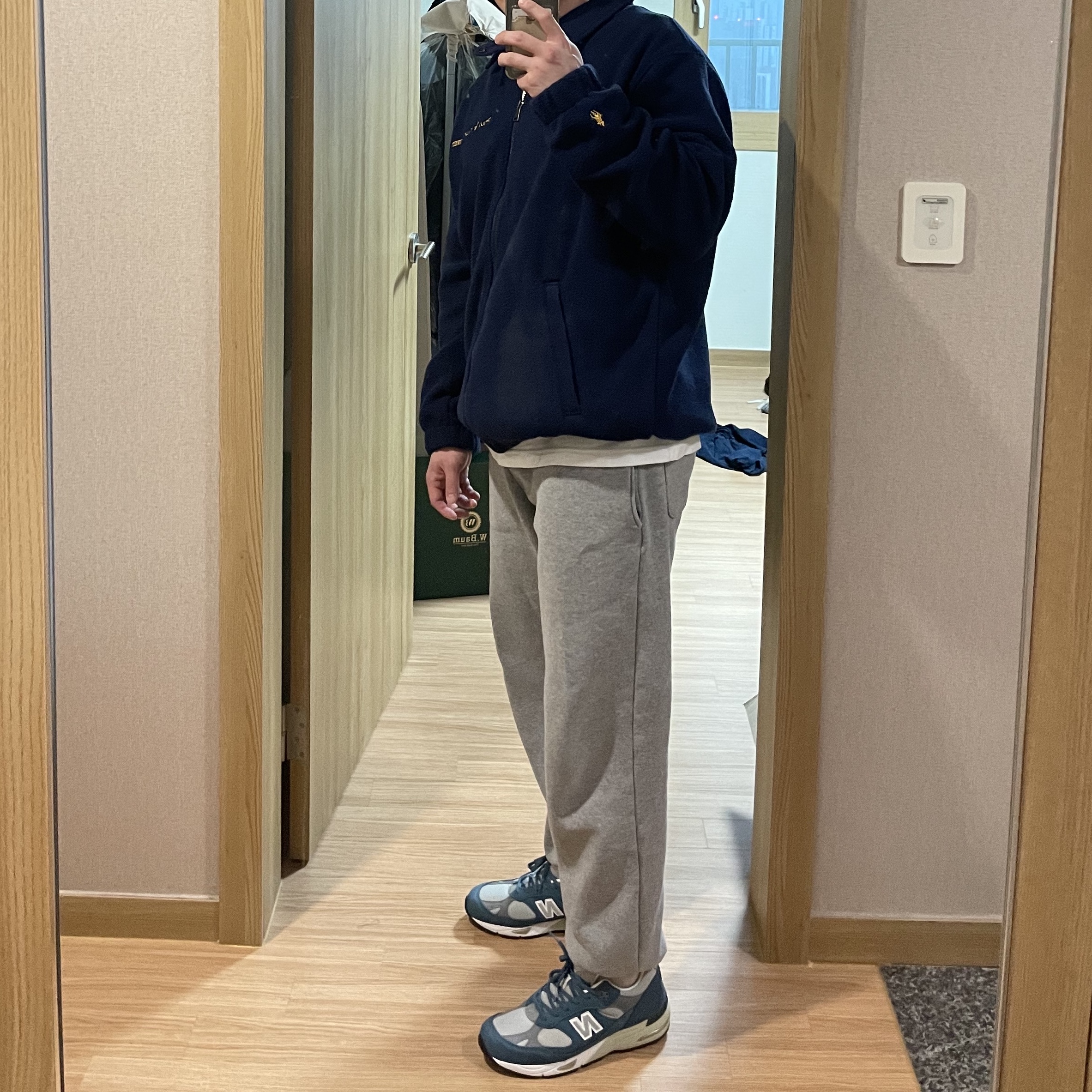 New Balance 991 Made in UK Blue Grey 착용 스타일 - 1