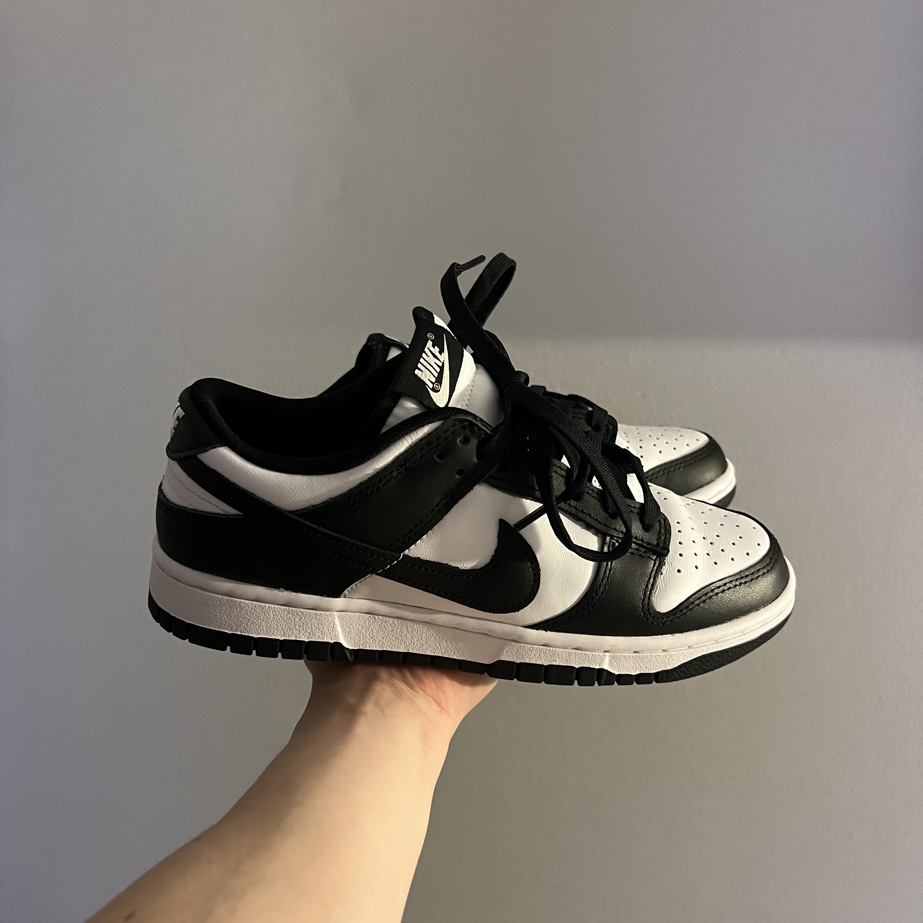 Nike Dunk Low Retro Black 착용 스타일