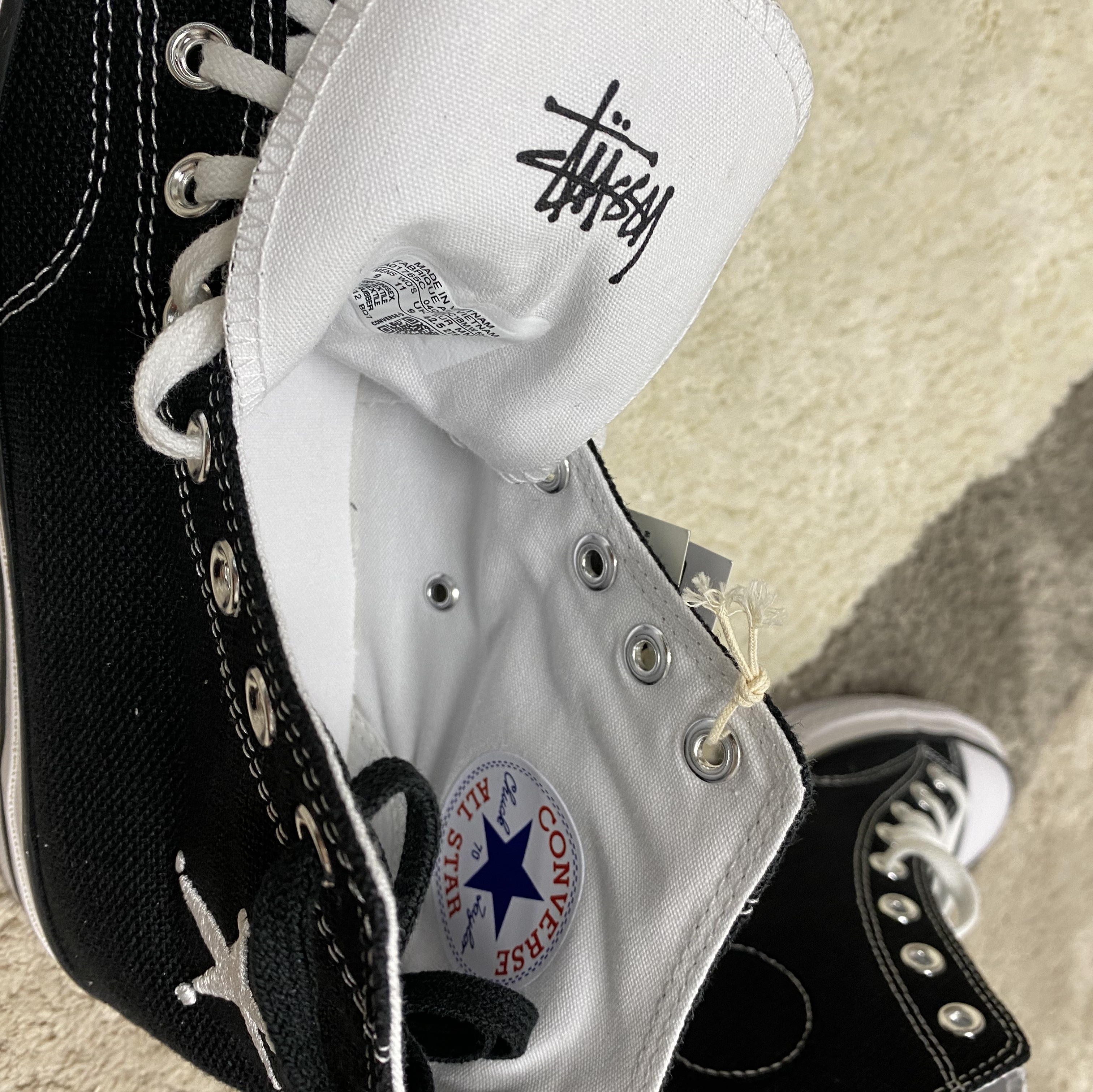 Converse x Stussy Chuck 70 High Black 착용 스타일 - 4