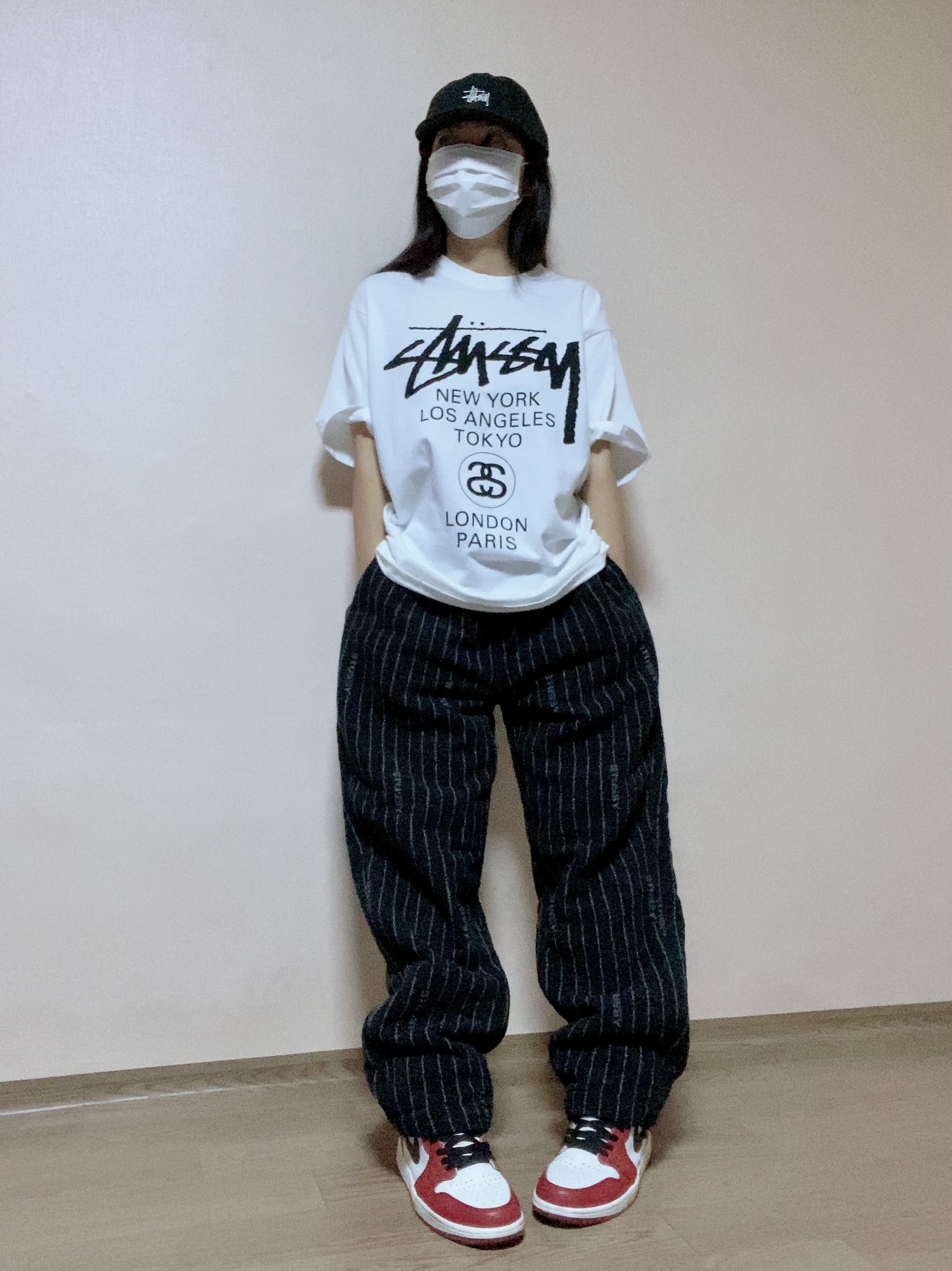 Stussy World Tour T-Shirt White, Nike x Stussy NRG Striped Wool Pants Black (DR4021-010) 착용 스타일 - 2