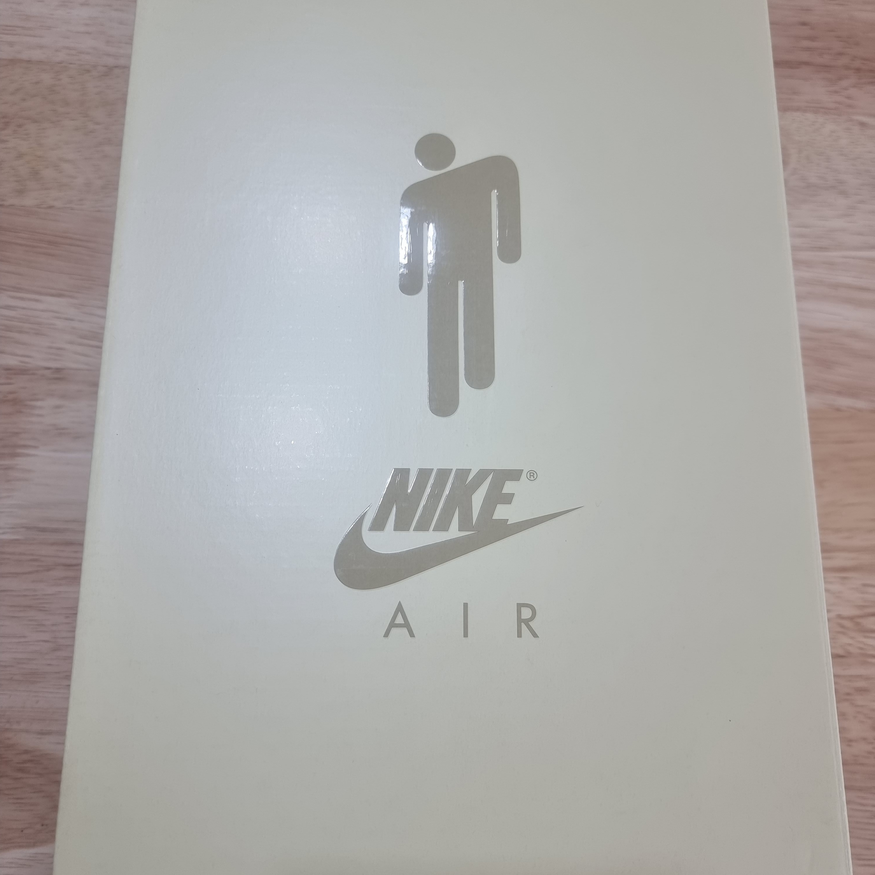 Nike x Billie Eilish Air Force 1 Low SP Triple White 착용 스타일 - 1