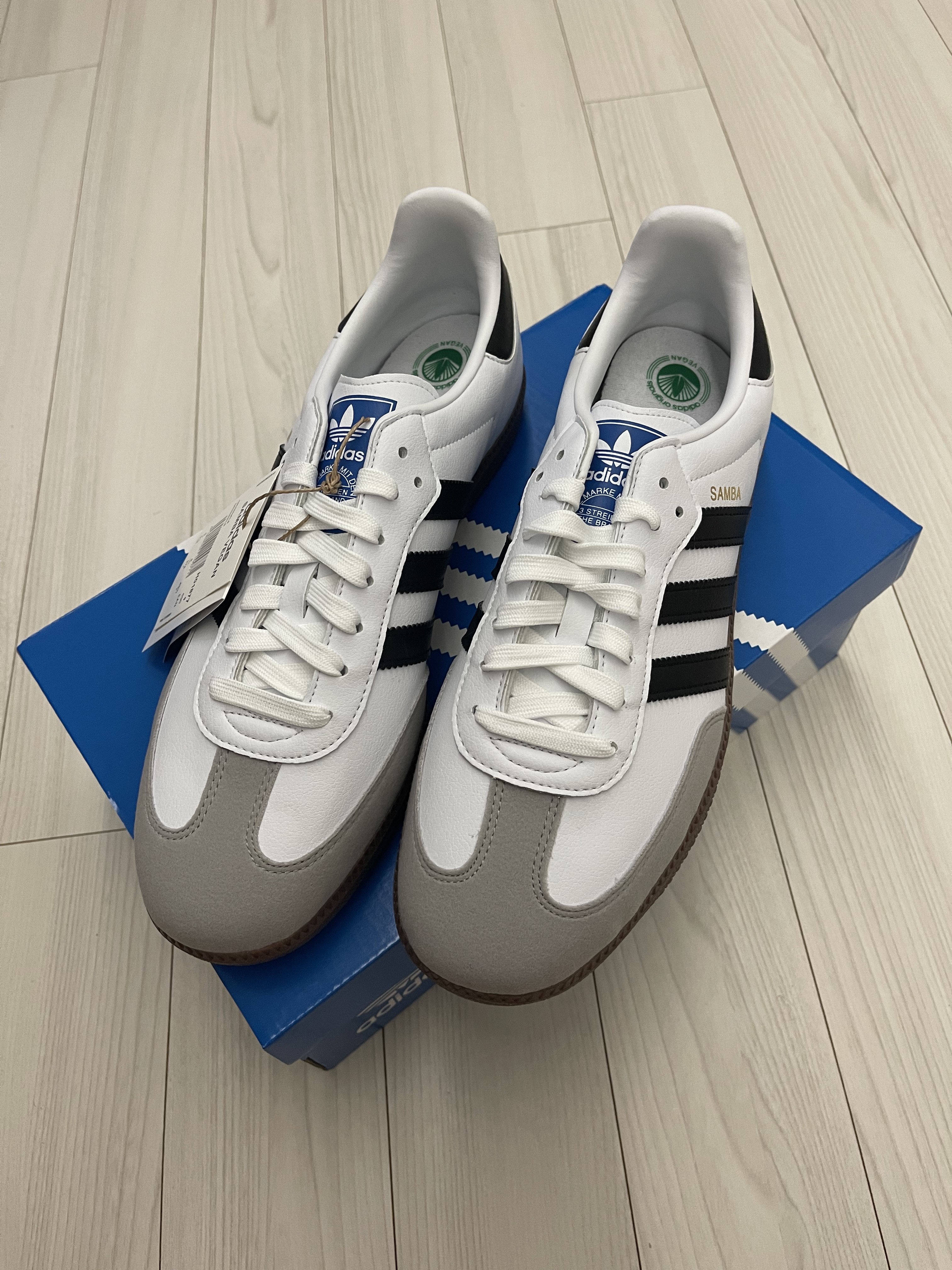 Adidas Samba Vegan White Black 착용 스타일 - 1
