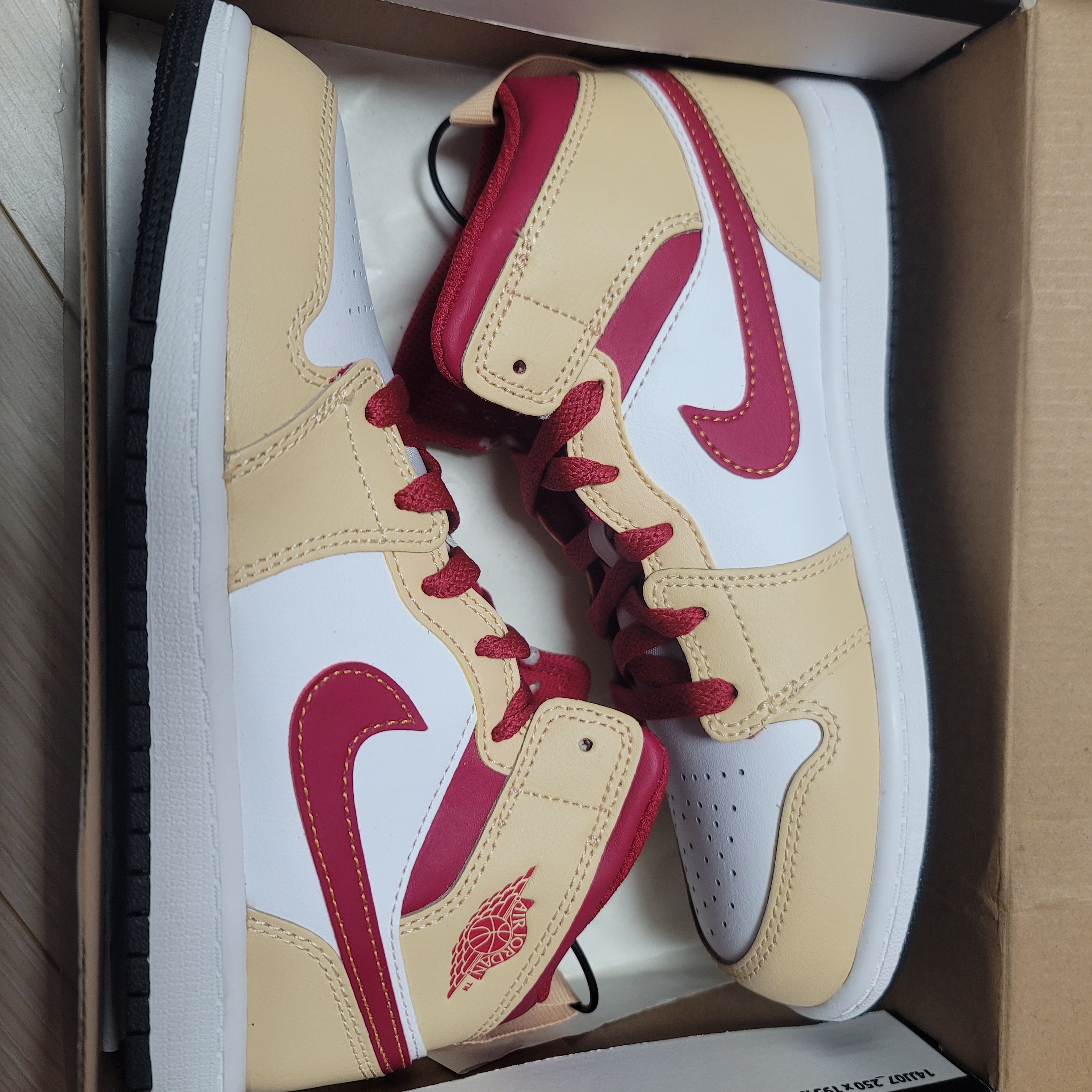 (PS) Jordan 1 Mid Light Curry 착용 스타일 - 2