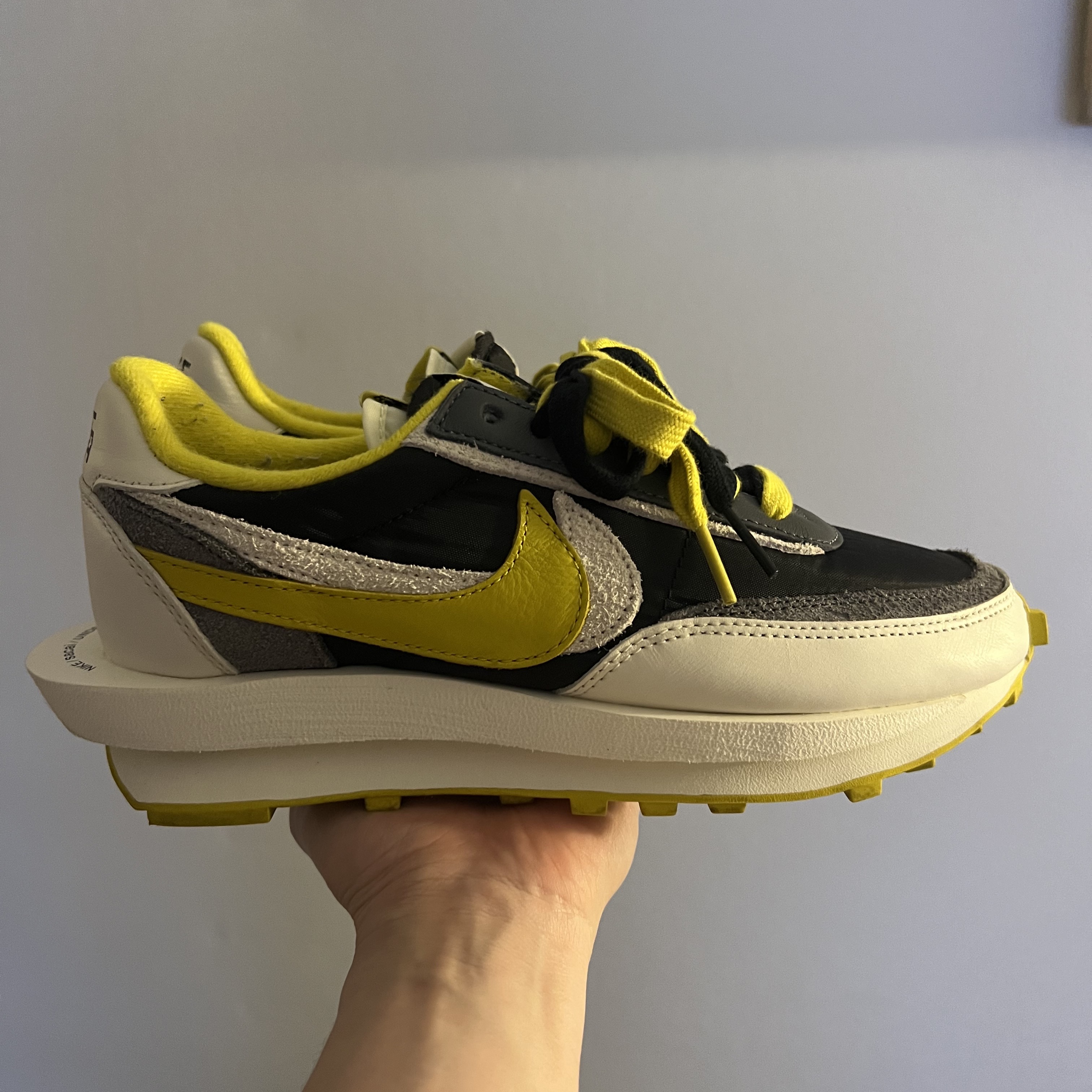 Nike x Sacai x Undercover LDWaffle Black Bright Citron 착용 스타일