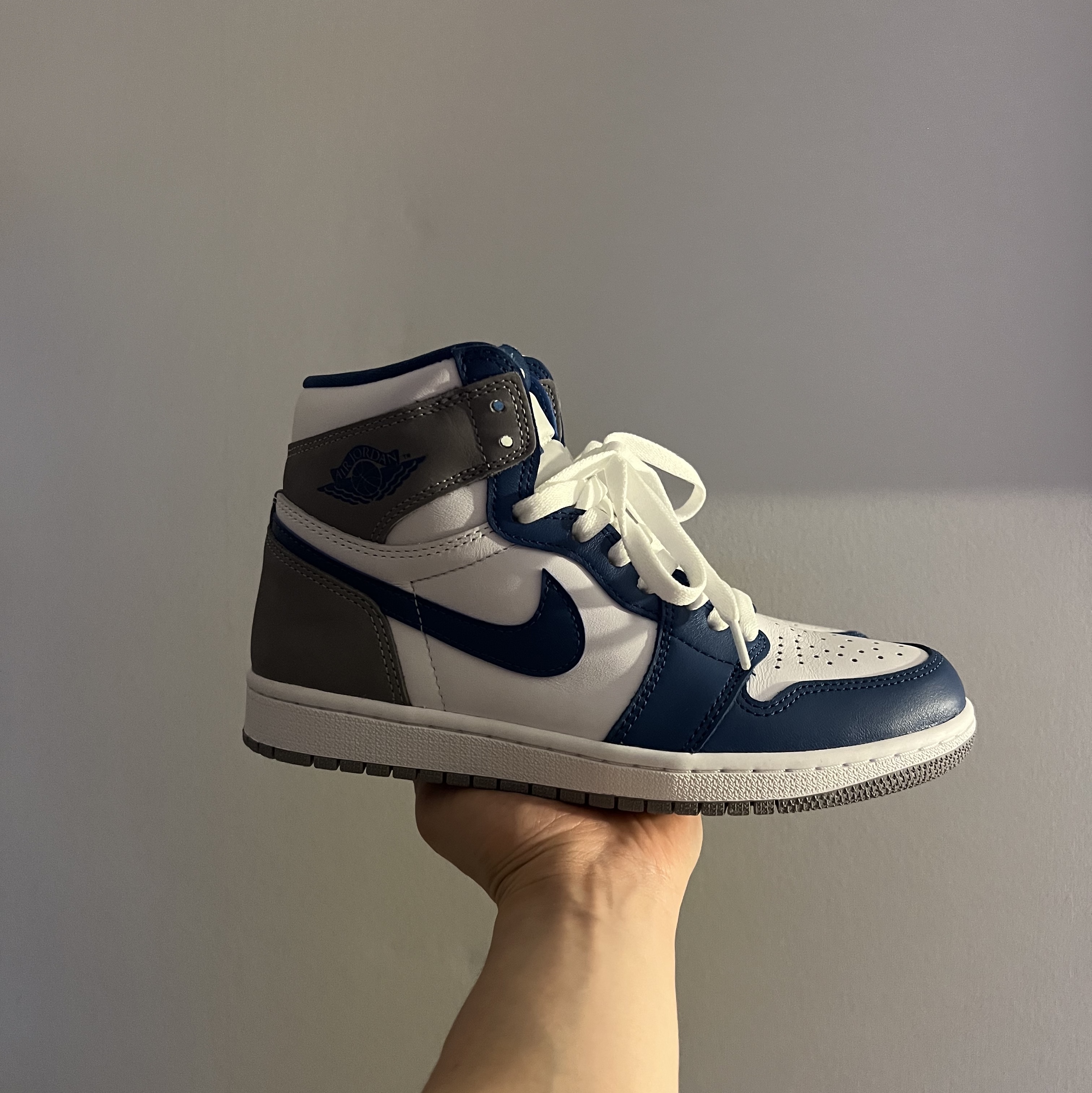 Jordan 1 Retro High OG True Blue 착용 스타일