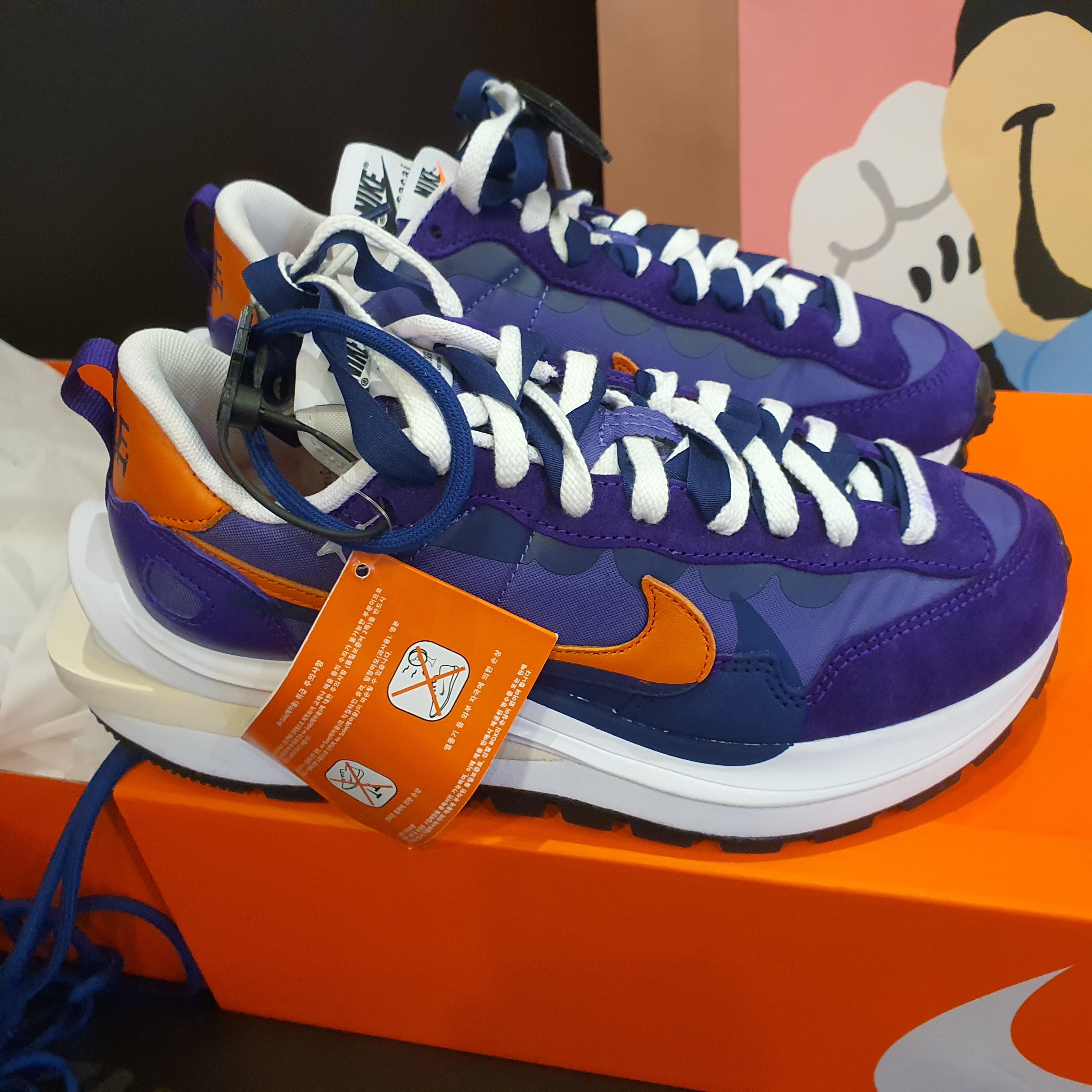 Nike x Sacai VaporWaffle Dark Iris 착용 스타일