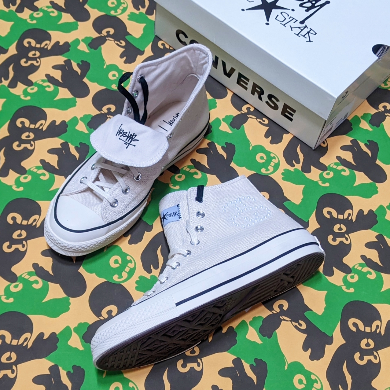 Converse x Stussy Chuck 70 High Natural Ivory 착용 스타일 - 1