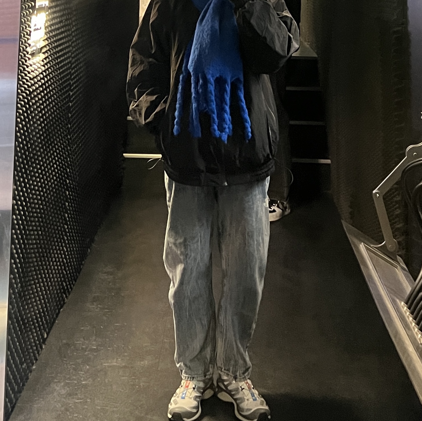 Salomon XT-4 ADV Silver Metallic X, Ader Error Bump Jeans Sky Blue 착용 스타일 - 3