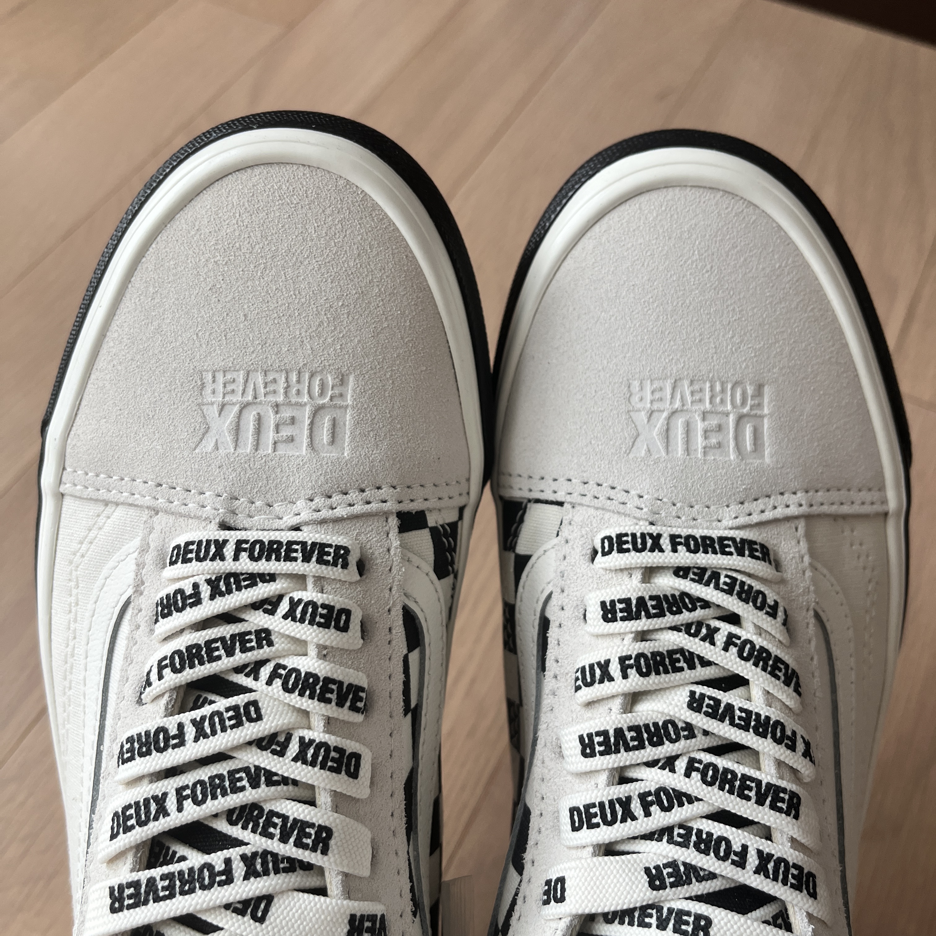 Vans x Deux Old Skool 36 DX Creamwhite 착용 스타일 - 1