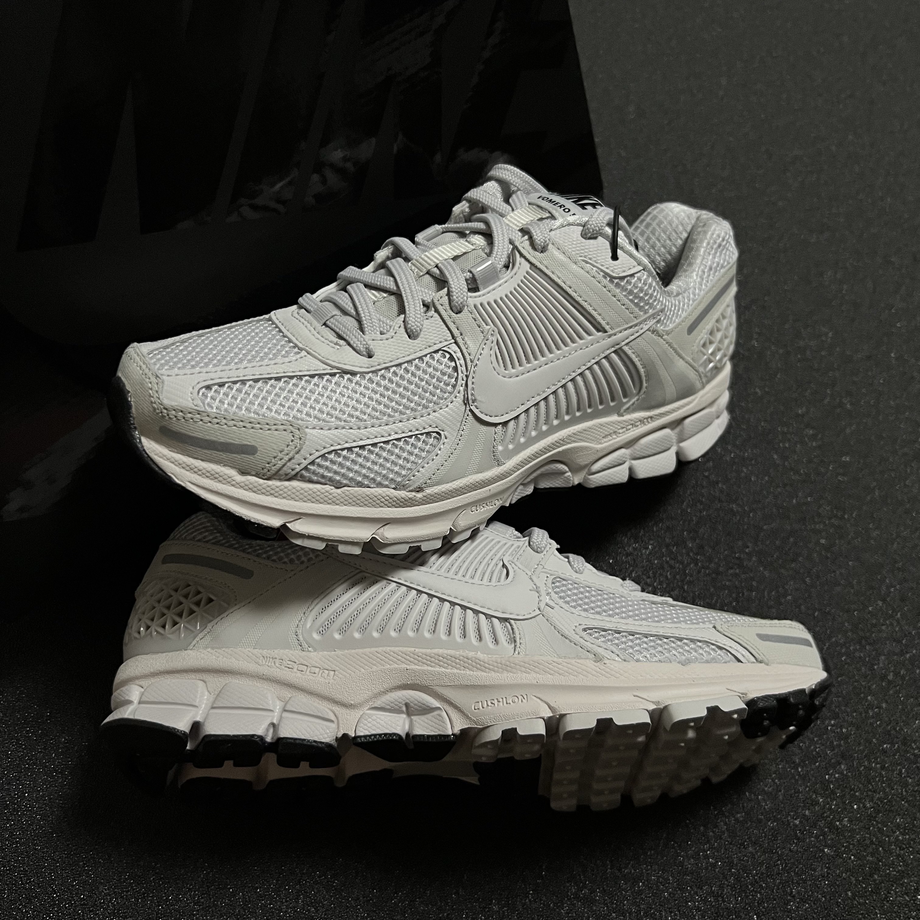 Nike Zoom Vomero 5 SP Vast Grey 2023 착용 스타일 - 2