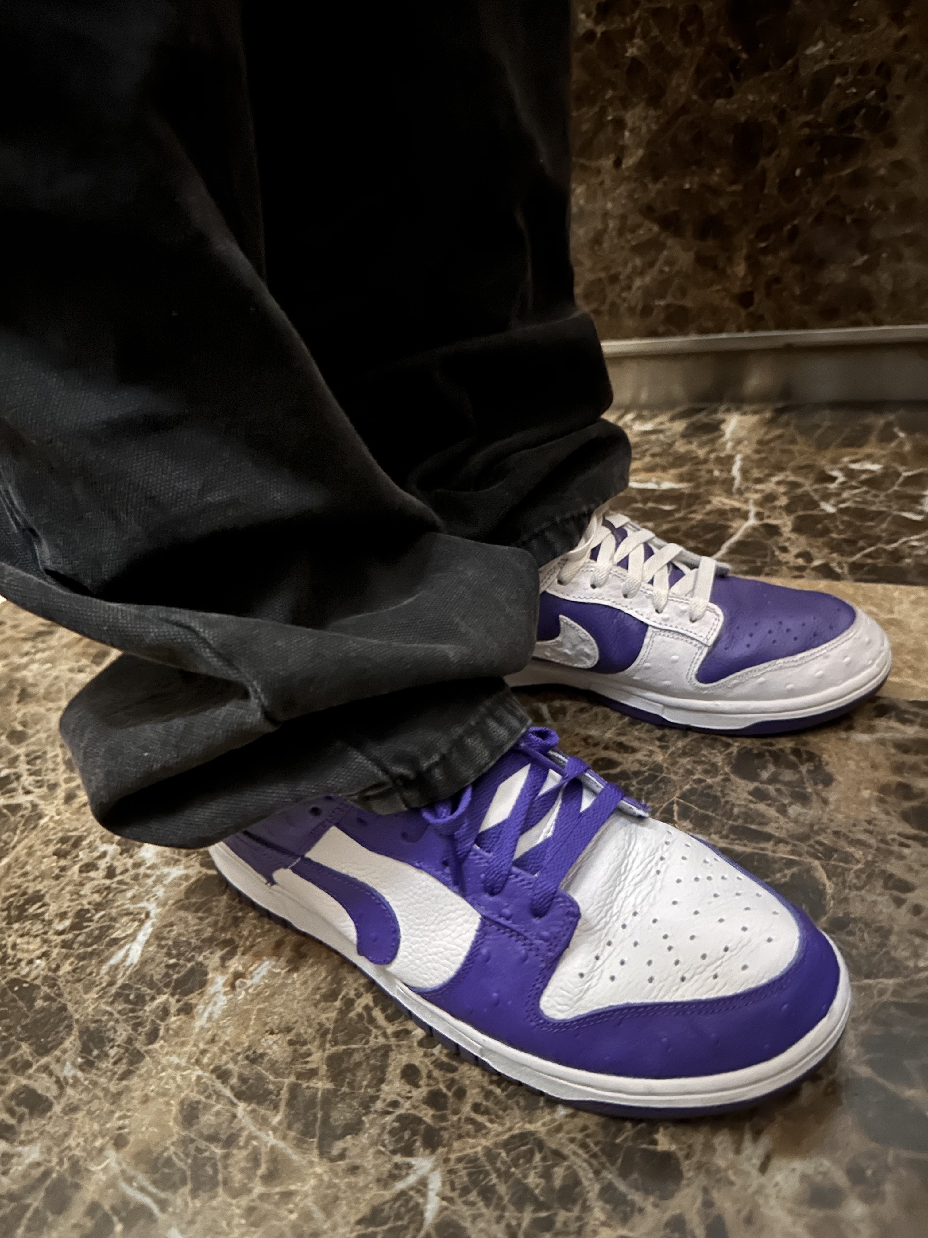 Stussy Worldwide Big OL' Jeans Black, (W) Nike Dunk Low SE Flip 착용 스타일 - 3