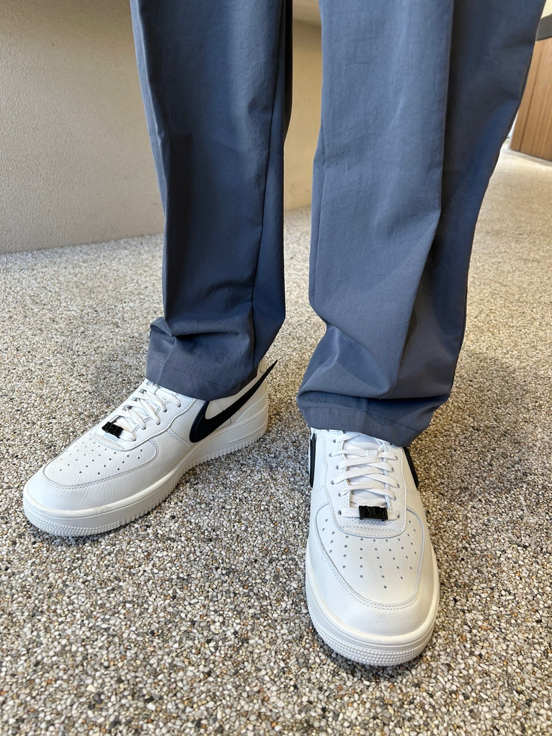 Nike x Ambush Air Force 1 Low SP Phantom 착용 스타일 - 2