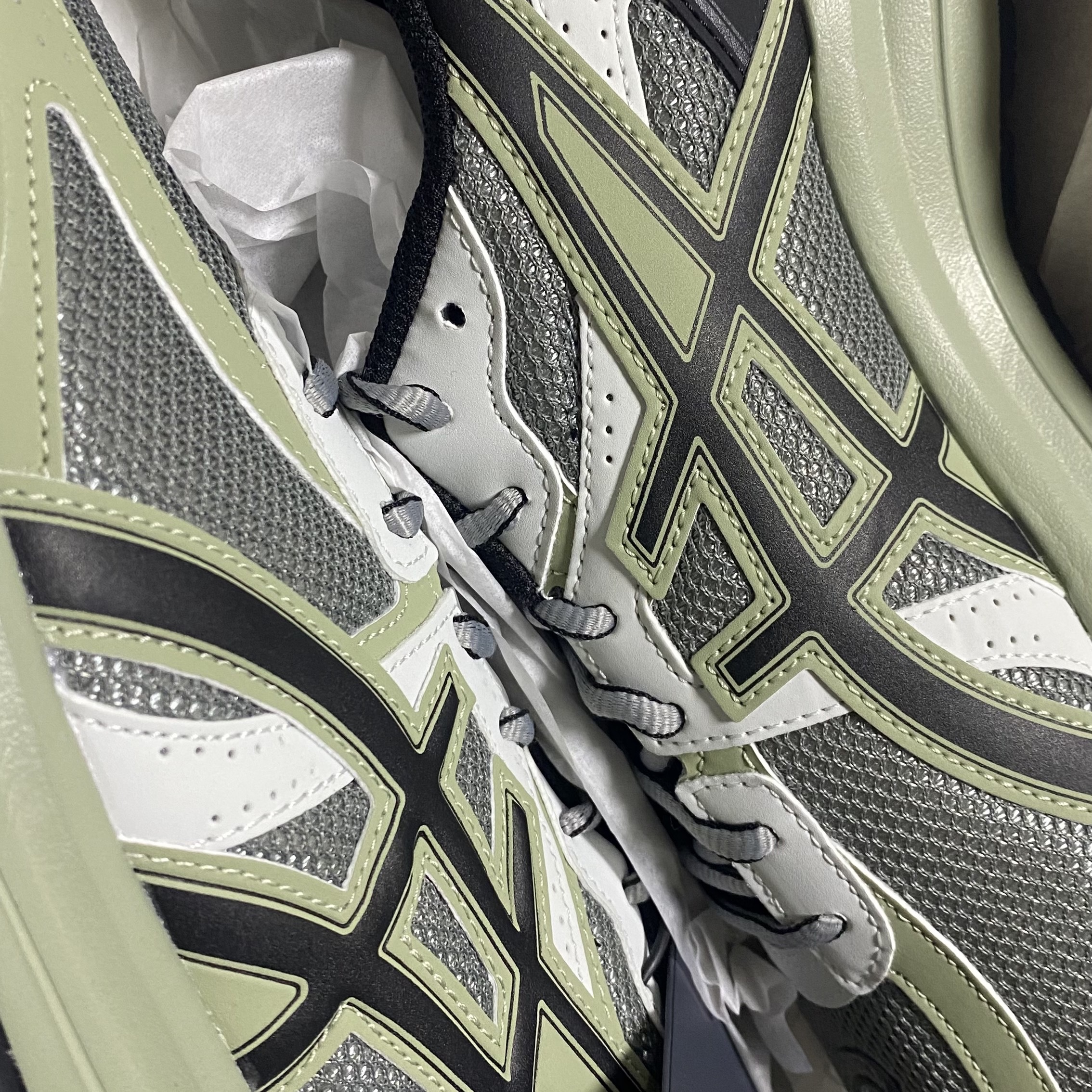 Asics Jog 100 S Sheet Rock - 2E Wide 착용 스타일