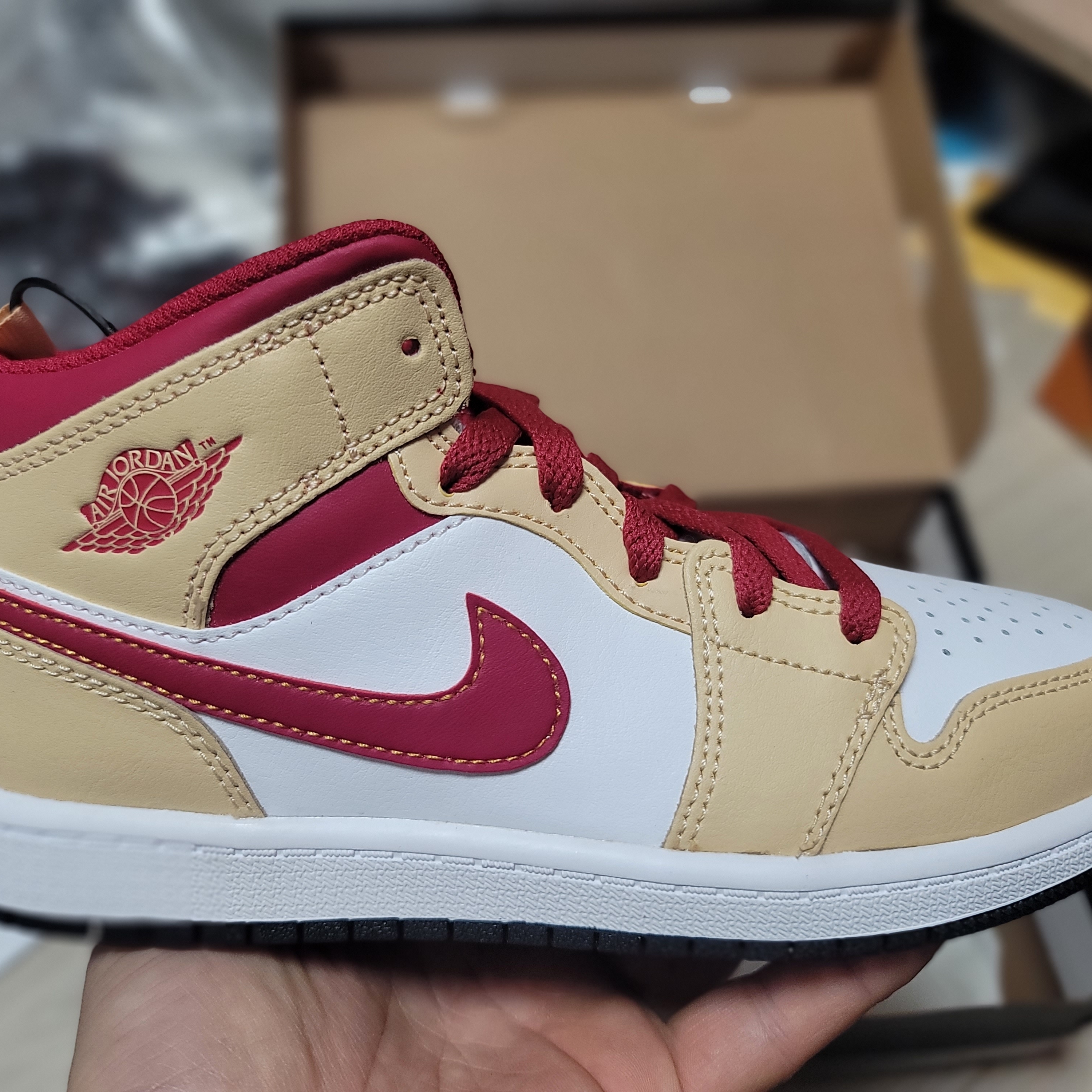 (PS) Jordan 1 Mid Light Curry 착용 스타일 - 3