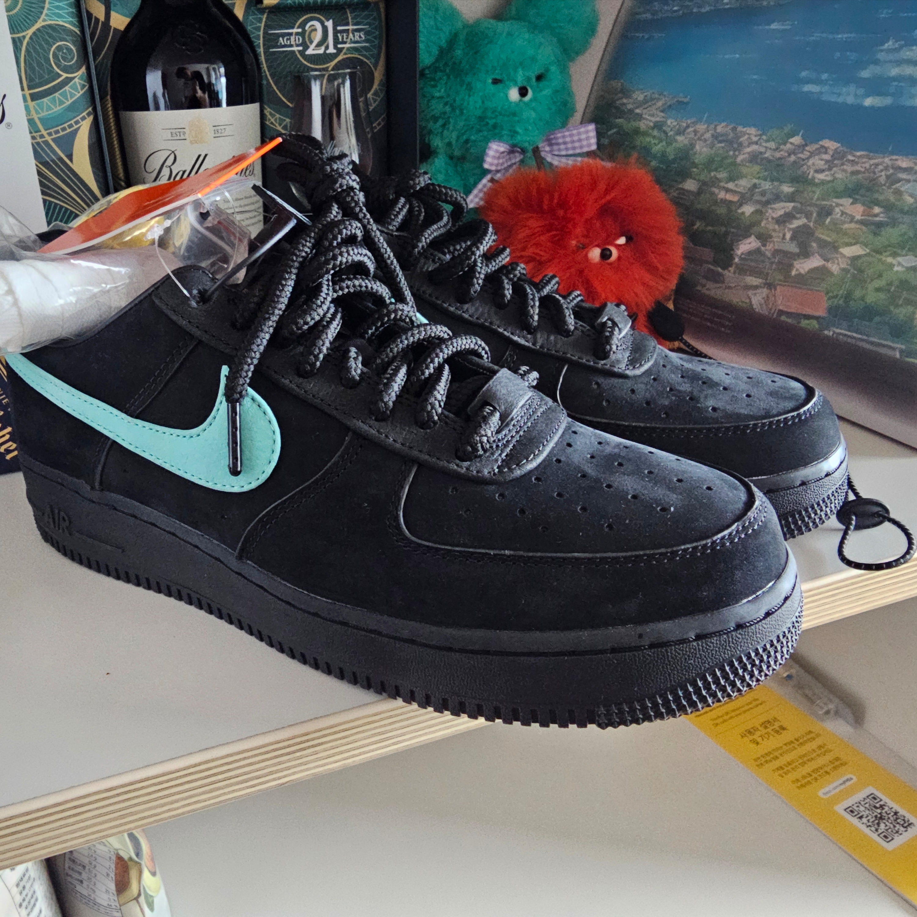 Nike x Tiffany & Co. Air Force 1 Low SP 1837 착용 스타일 - 1
