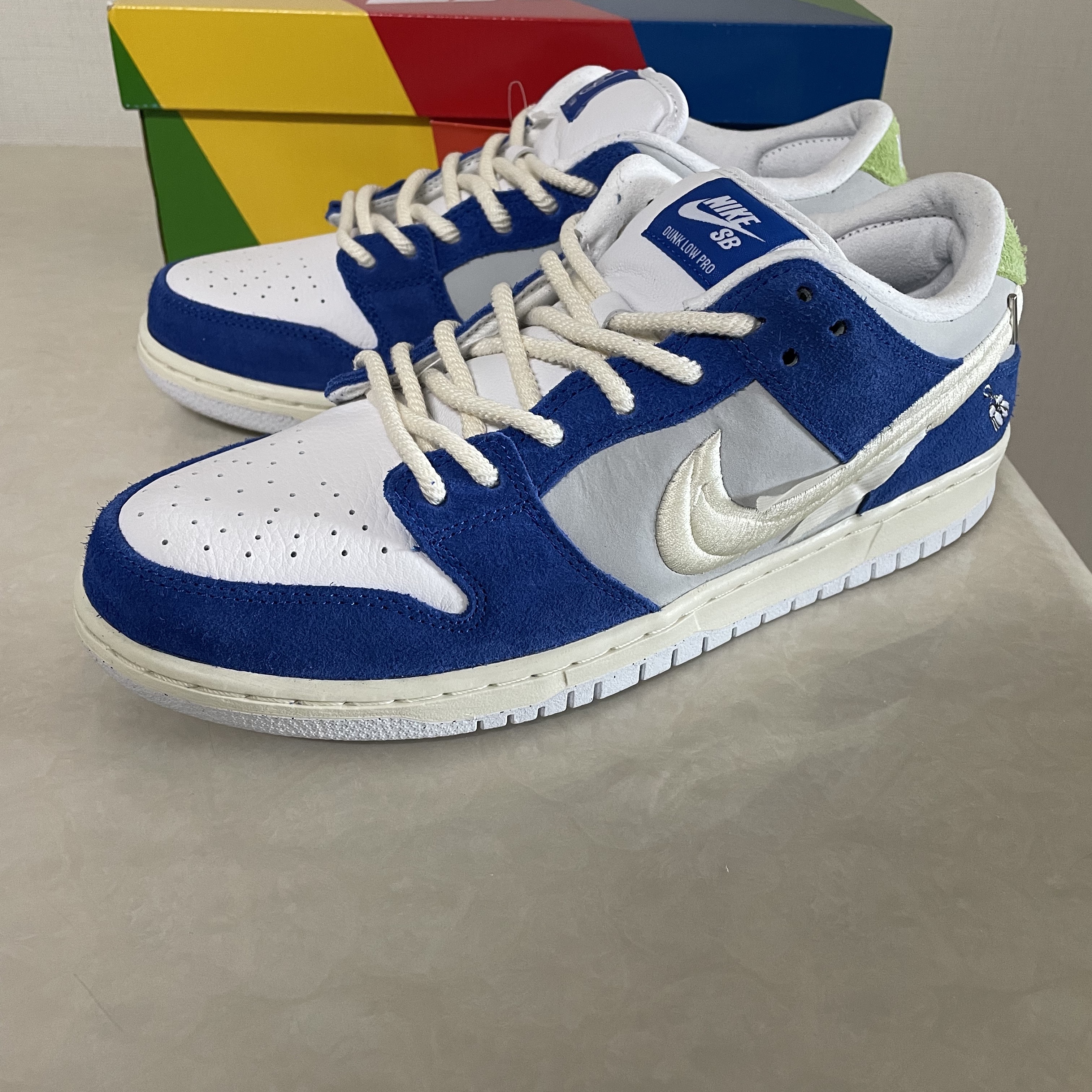 Nike x Fly Streetwear SB Dunk Low Pro Gardenia 착용 스타일 - 5