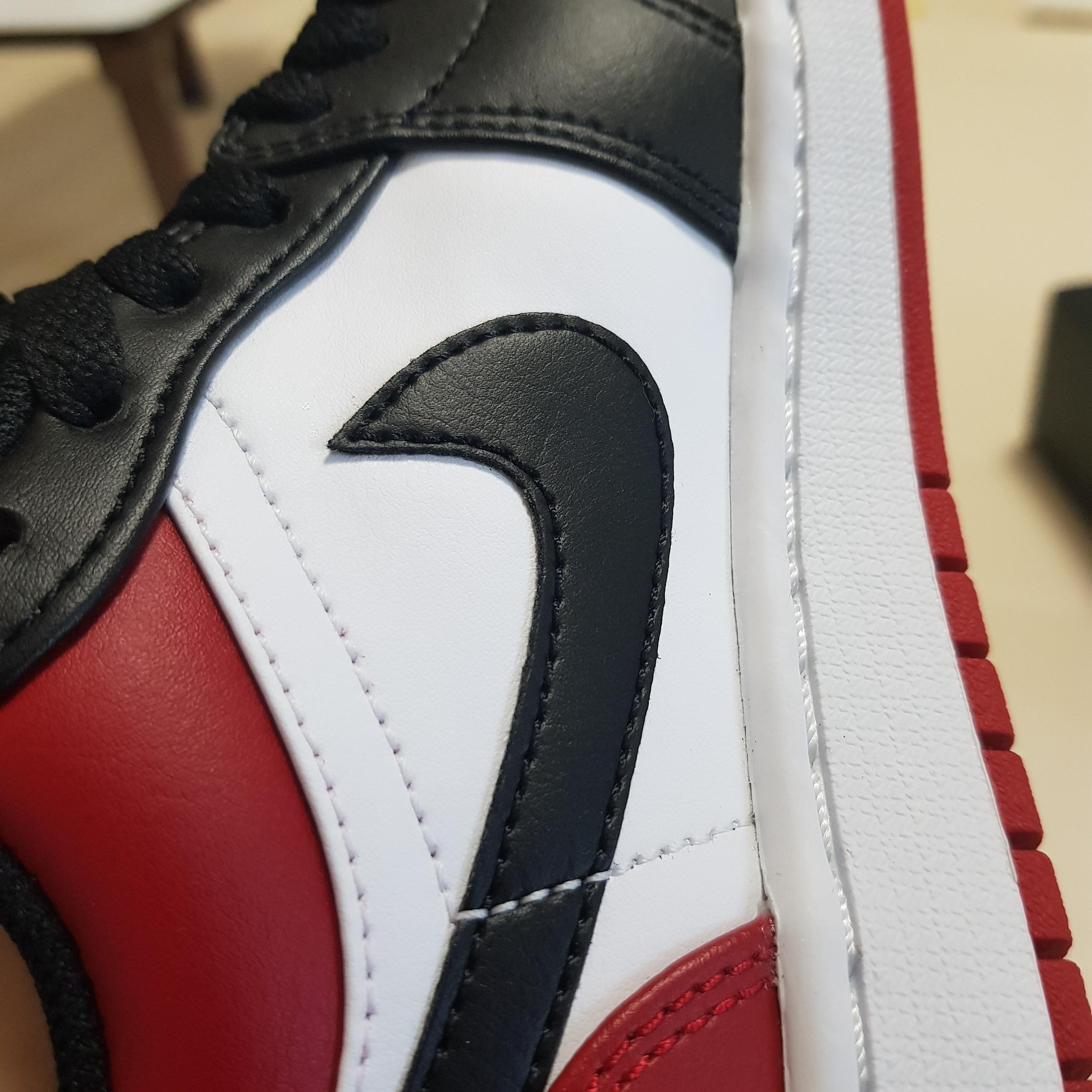 Jordan 1 Low Bred Toe 착용 스타일 - 3