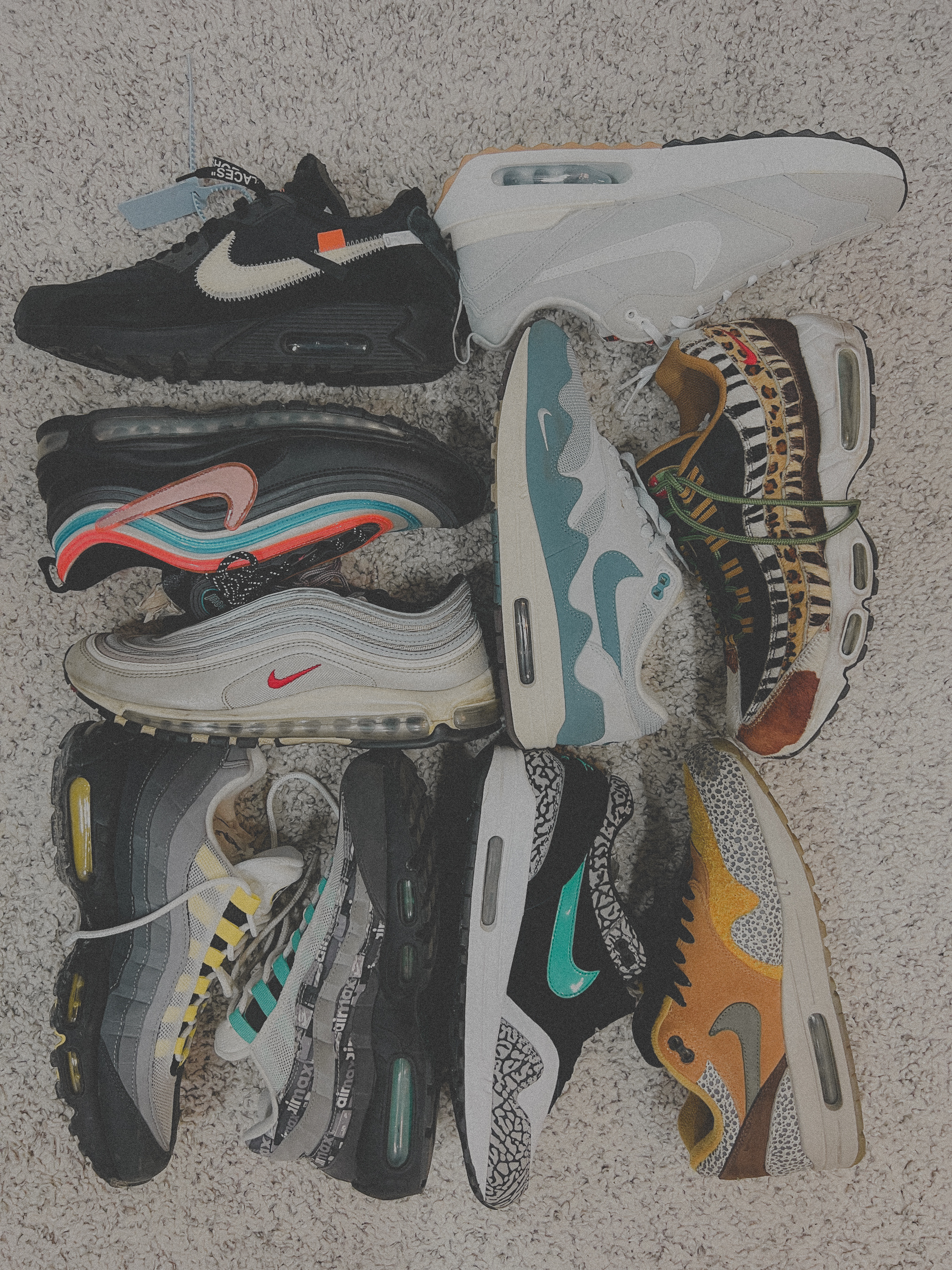 Nike x Off-White Air Max 90 V2 Black White, Nike Air Max Dawn Grey Fog 착용 스타일