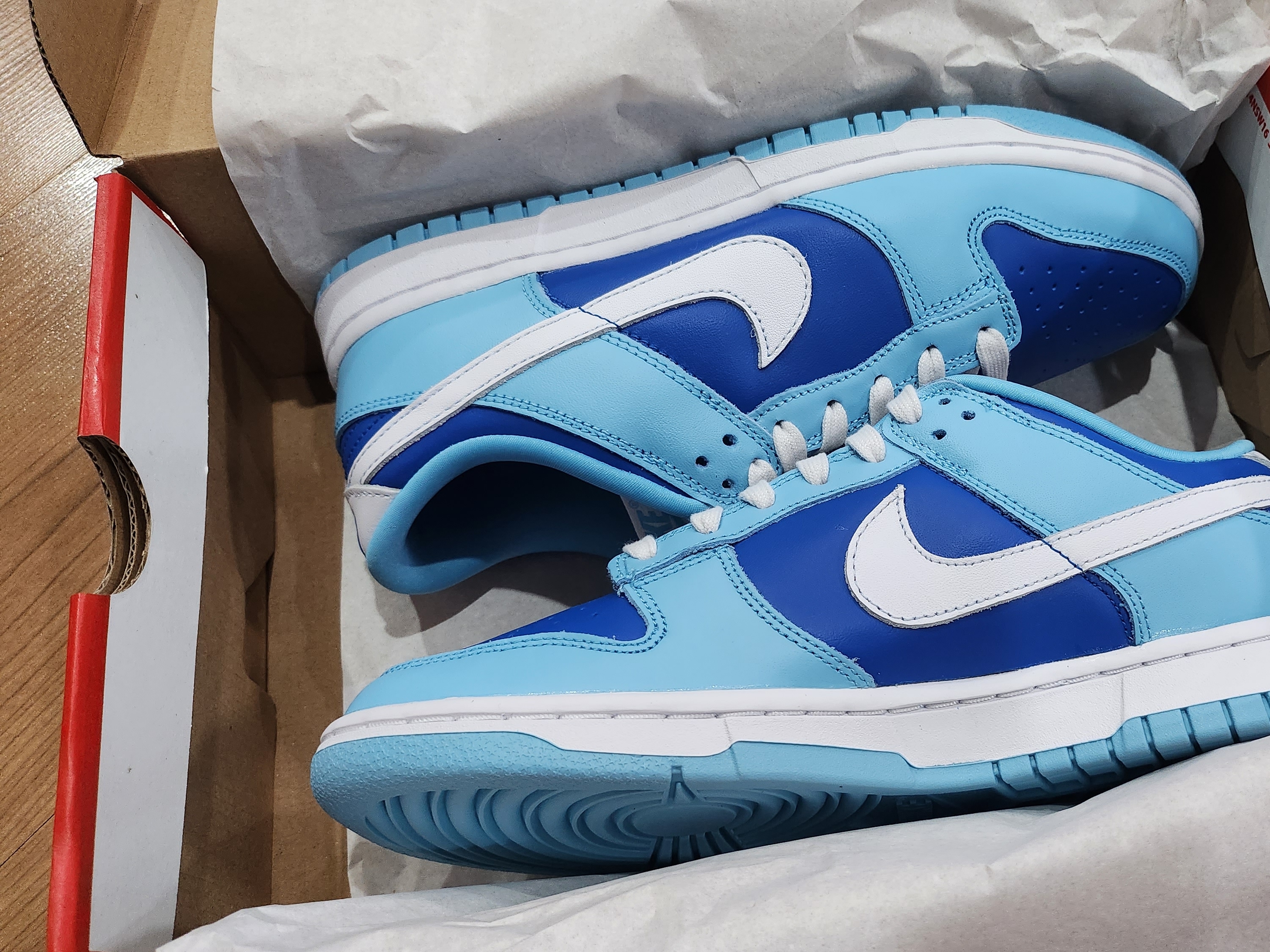 Nike Dunk Low Retro QS Argon 착용 스타일 - 3