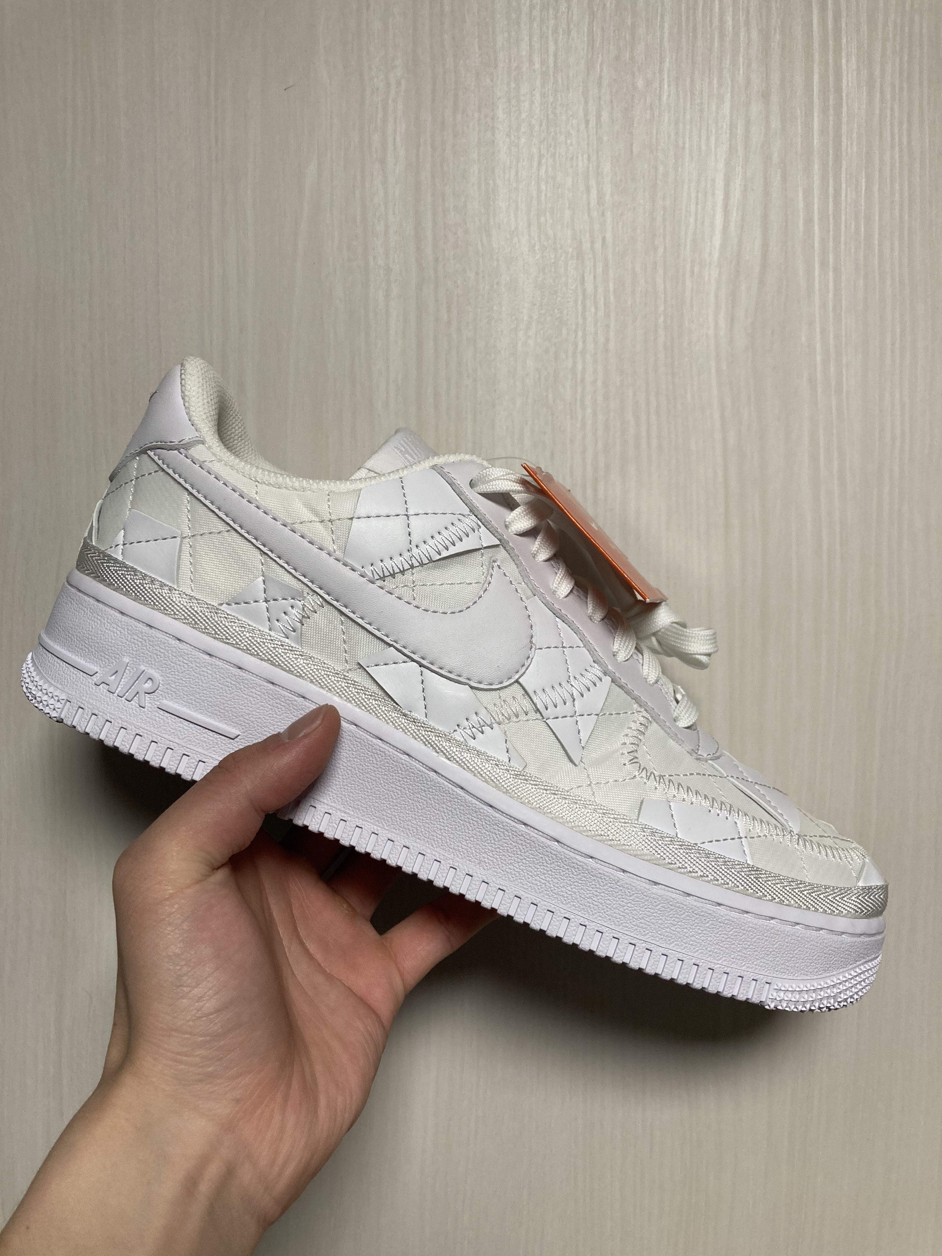 Nike x Billie Eilish Air Force 1 Low SP Triple White 착용 스타일