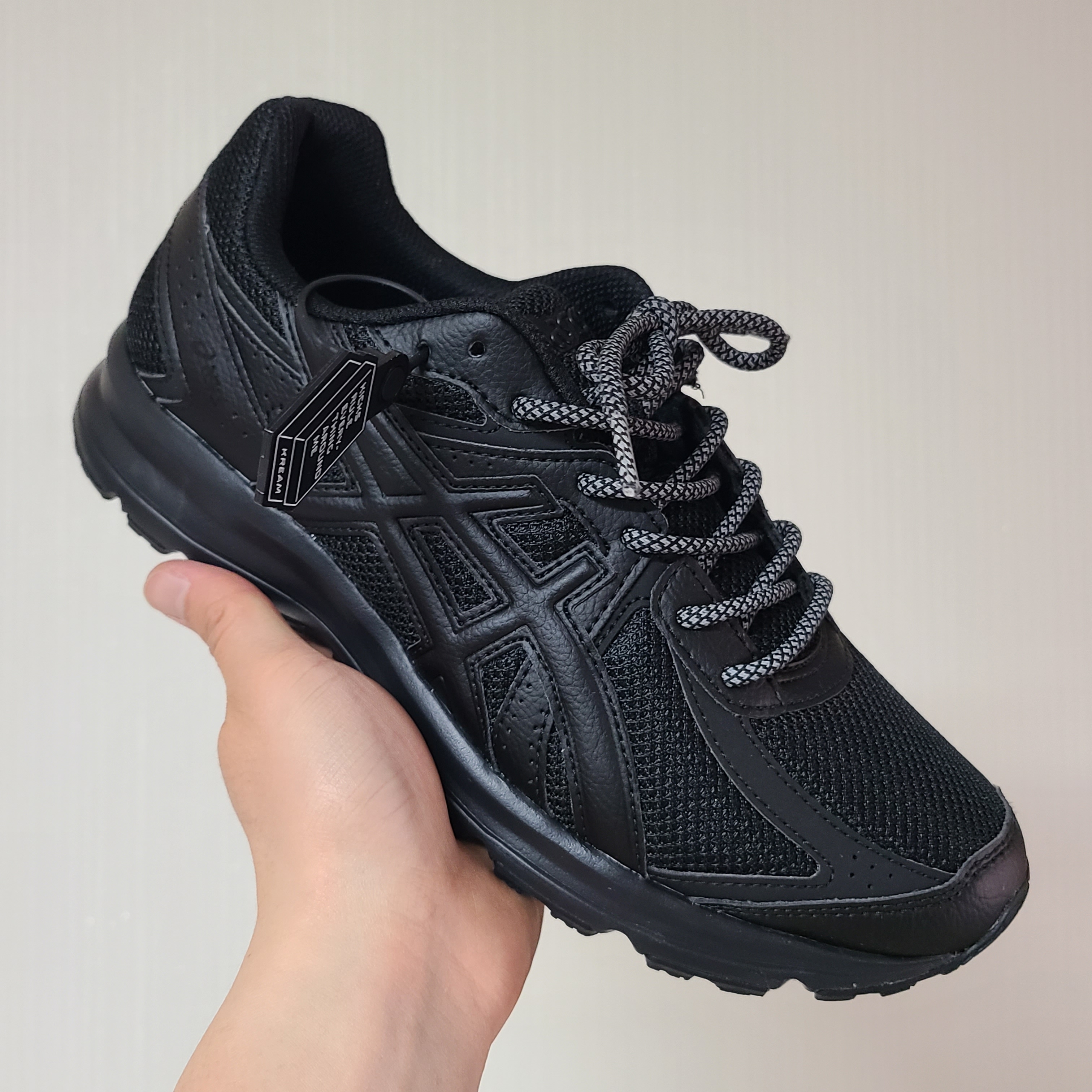 Asics Jog 100 S Black - 2E Wide 착용 스타일