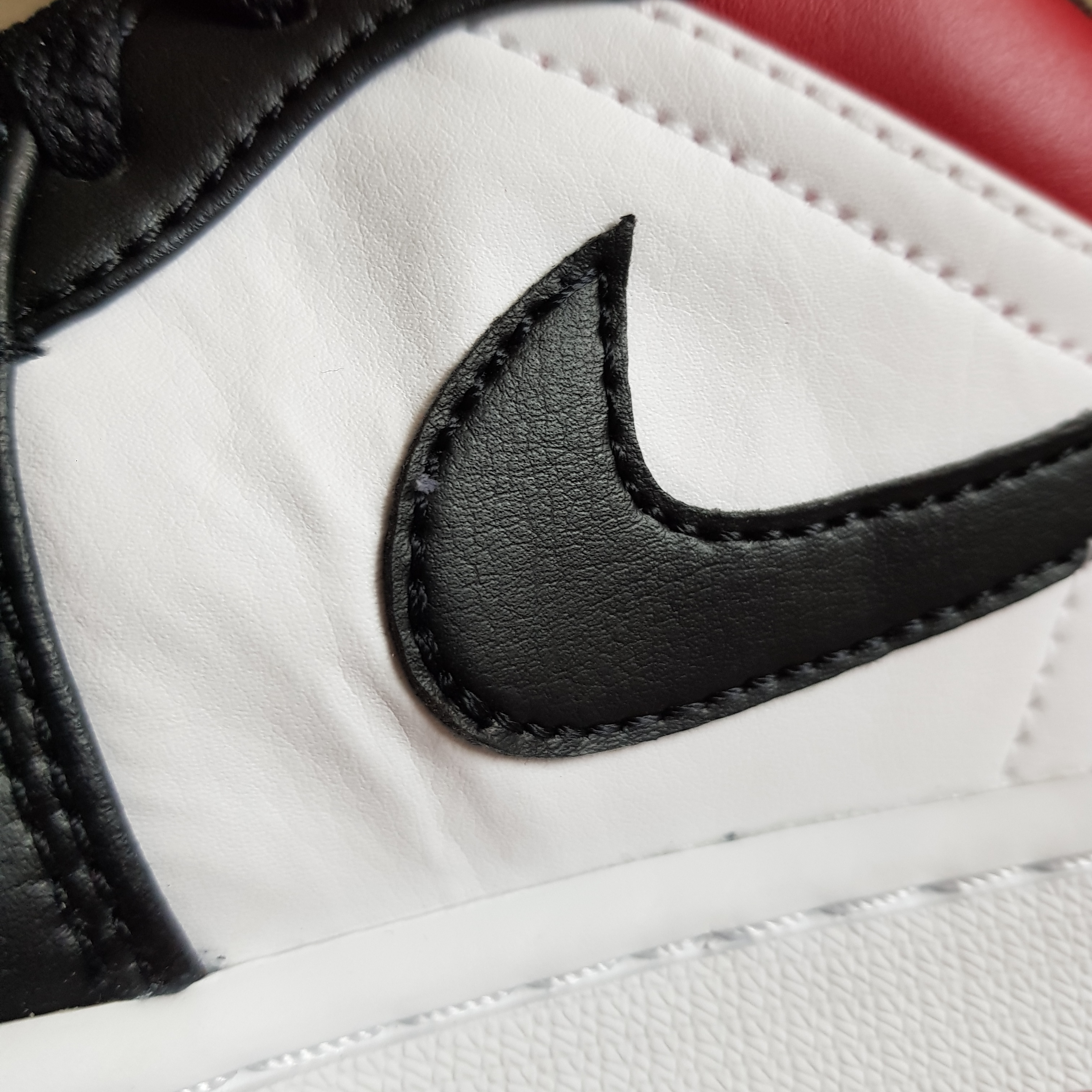 Jordan 1 Low Bred Toe 착용 스타일 - 1