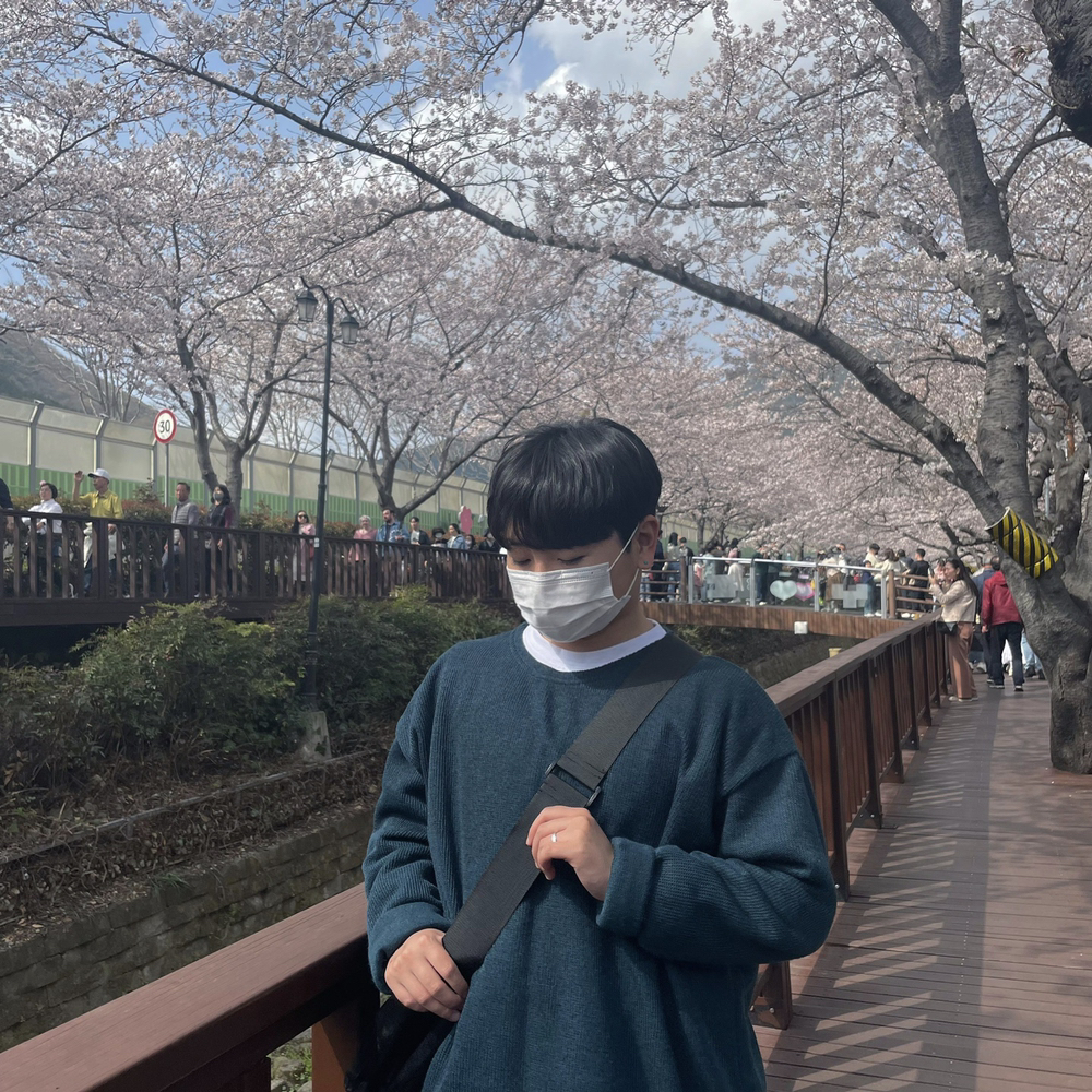 KREAM 프로필 이미지