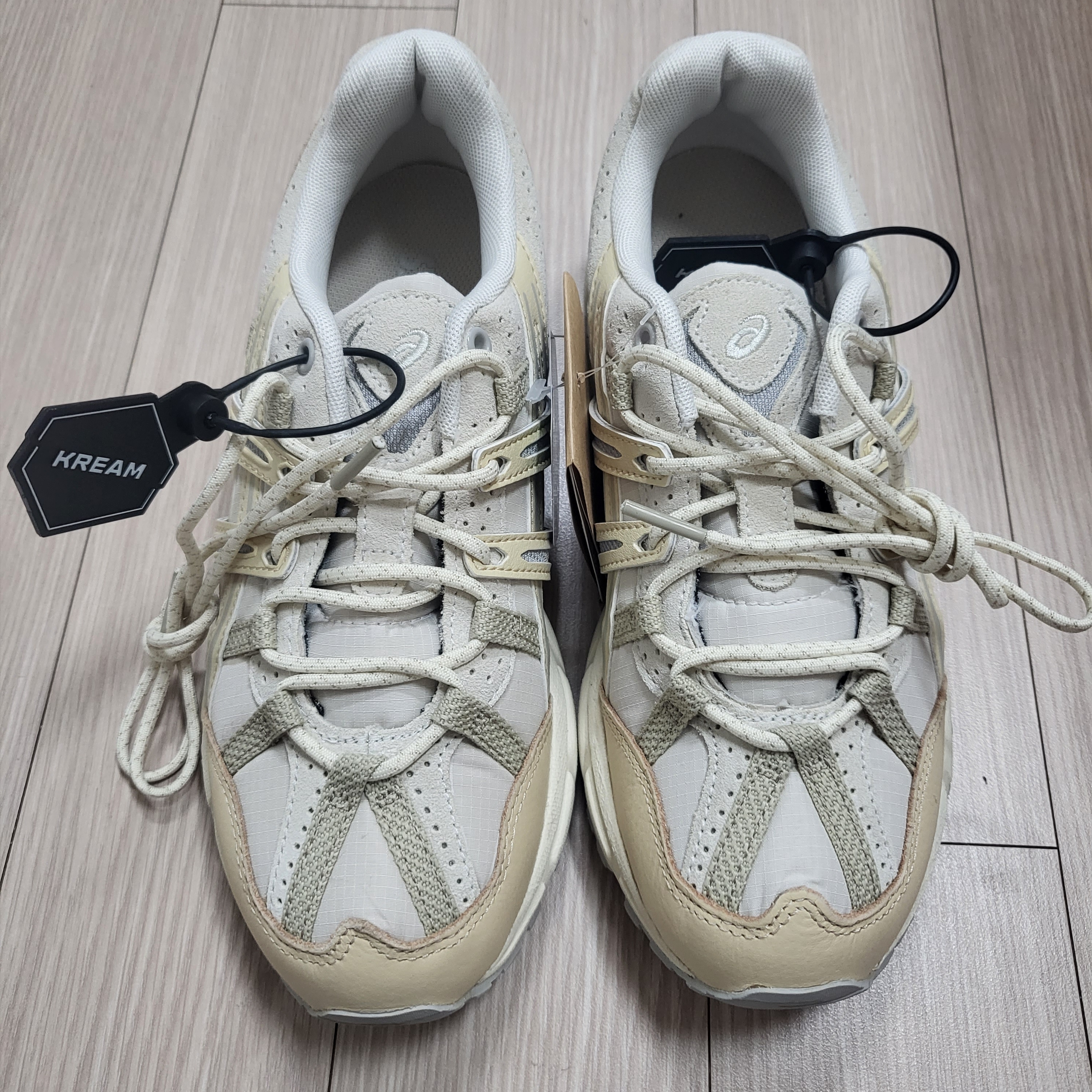 (W) Asics Gel-Sonoma 15-50 Oatmeal 착용 스타일