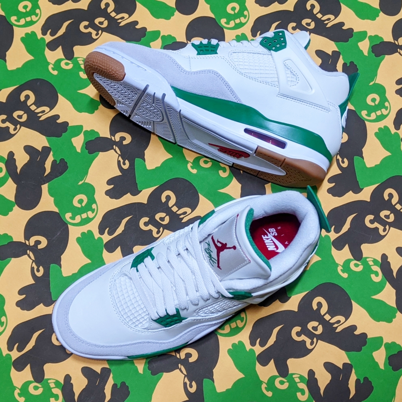 Jordan 4 x Nike SB Retro SP Pine Green 착용 스타일