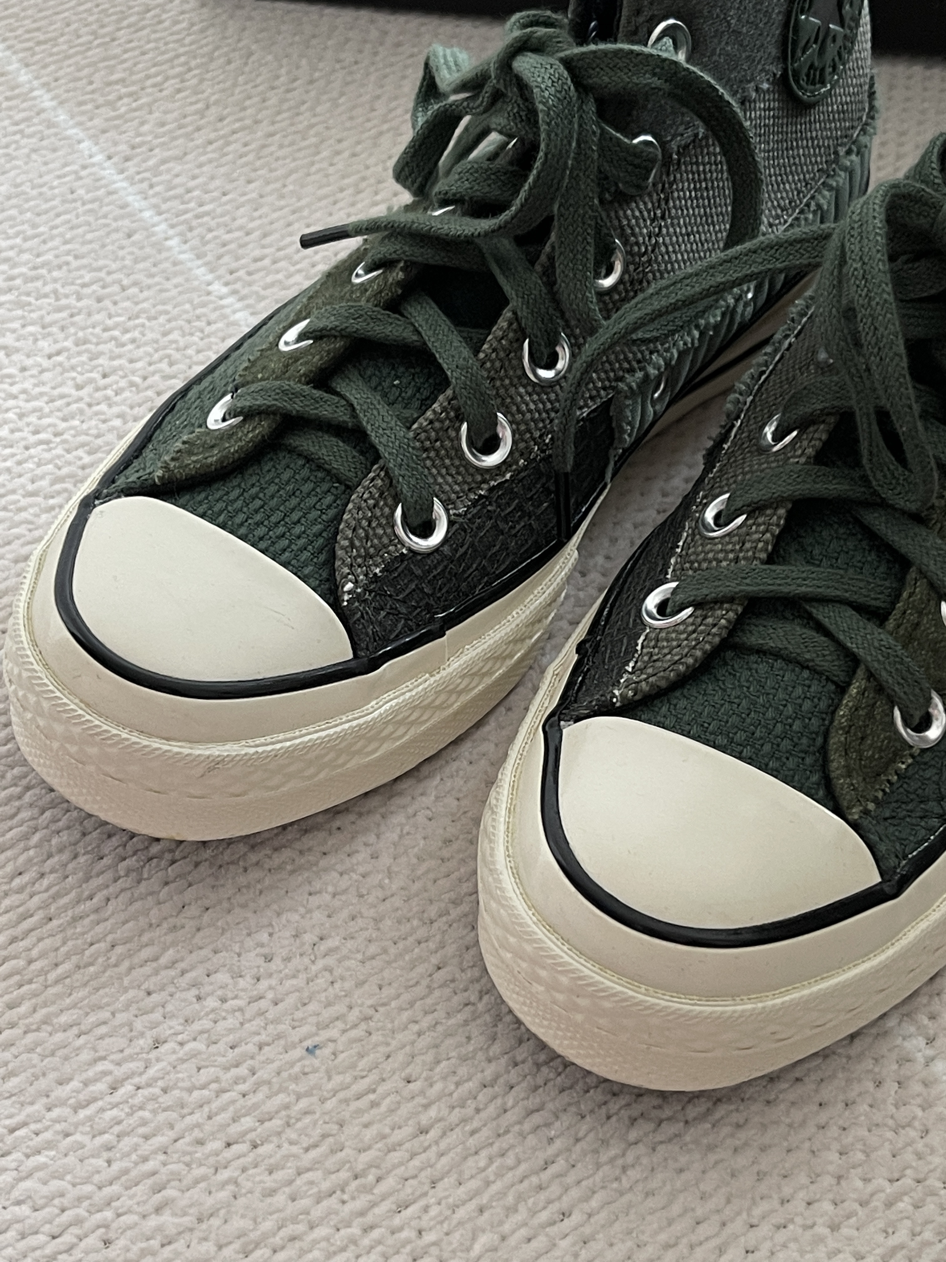 Converse Mono Patchwork Chuck 70 High Forest Egret 착용 스타일 - 3