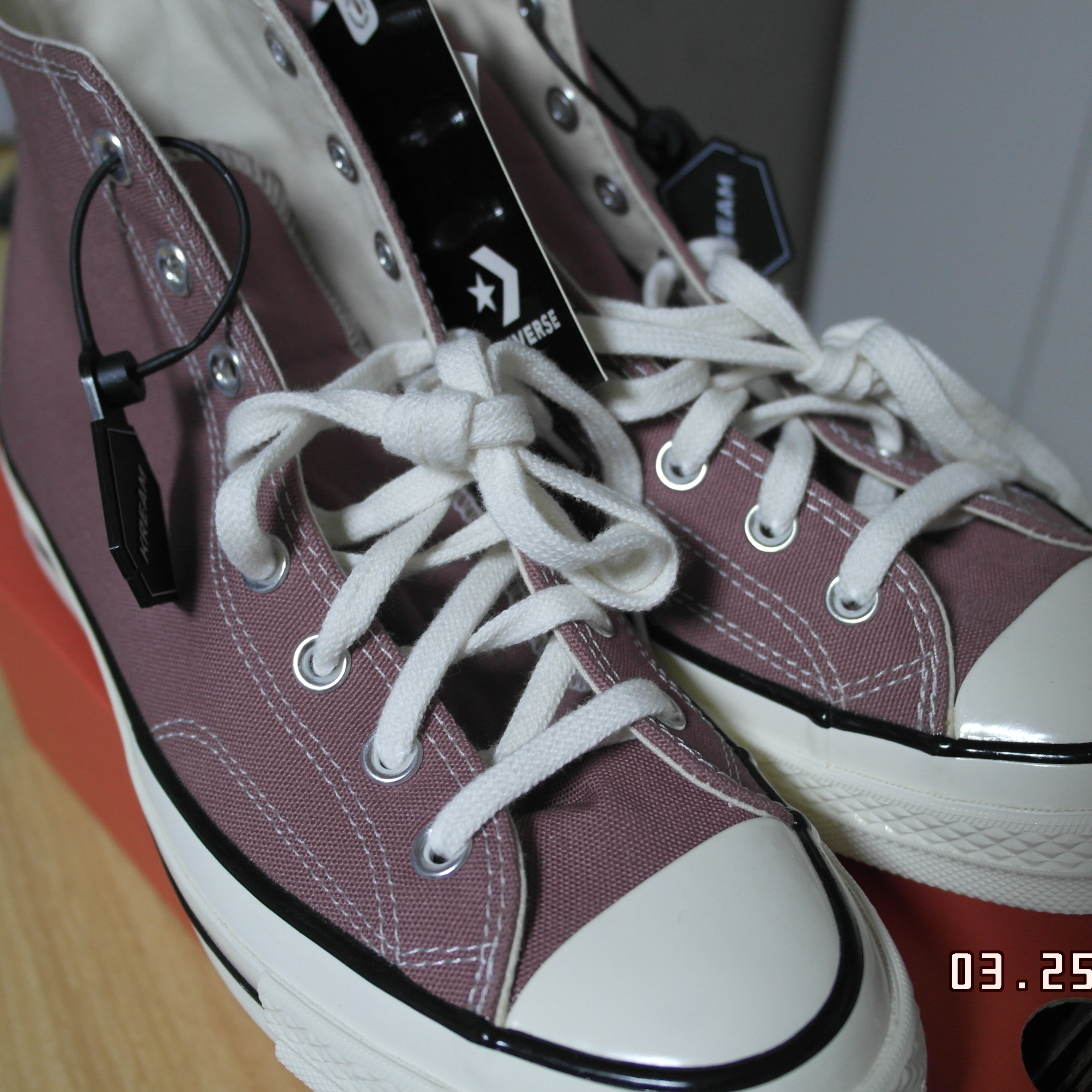 Converse Chuck 70 High Saddle 착용 스타일 - 2