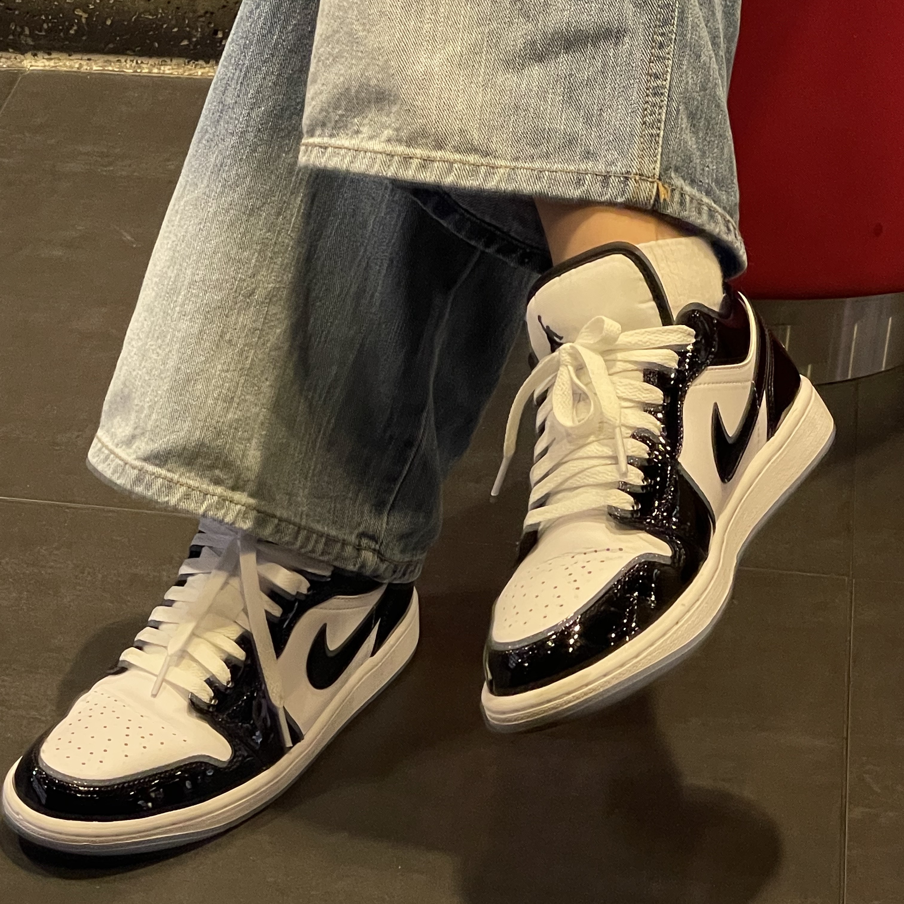 Jordan 1 Low SE Concord 착용 스타일 - 1