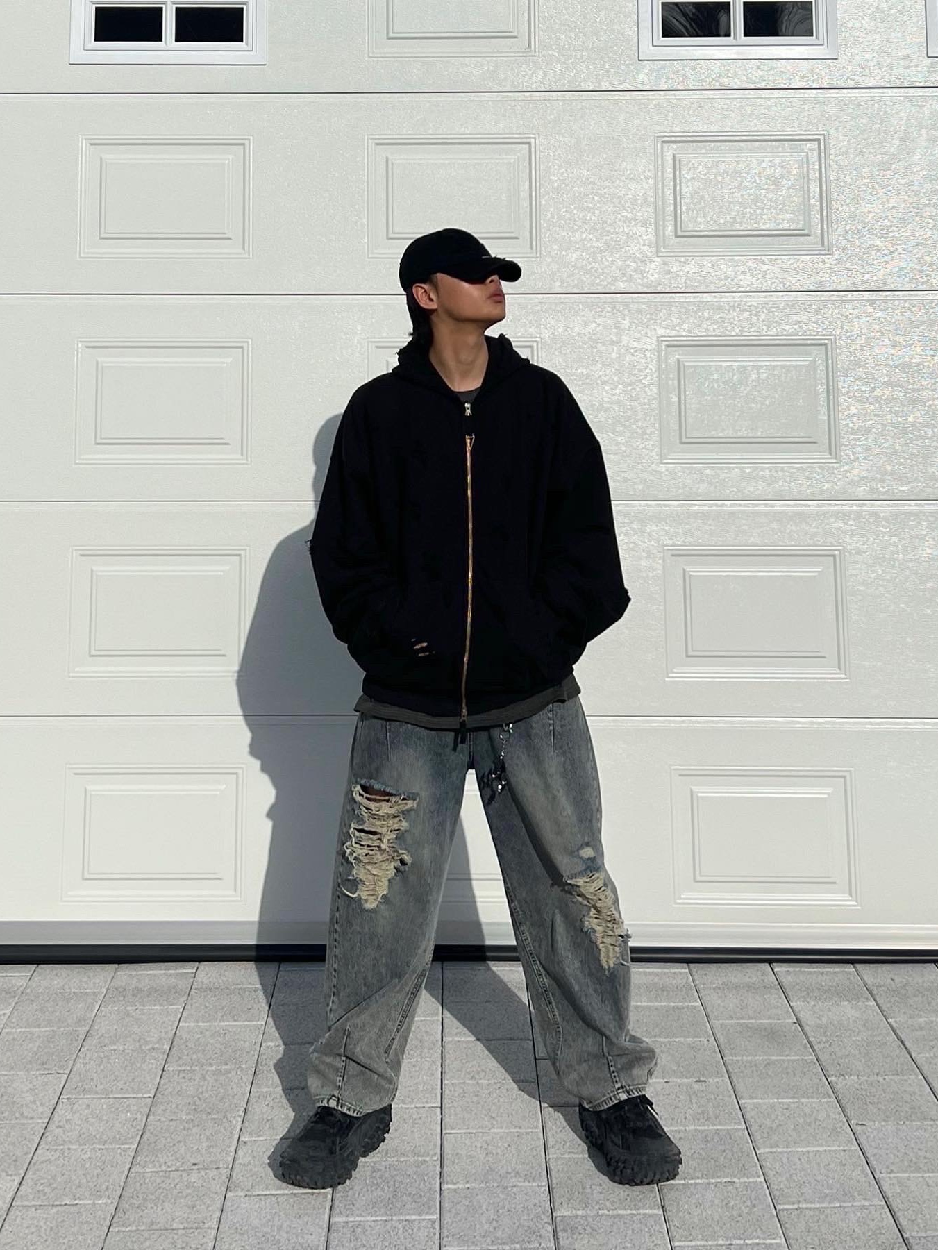 Balenciaga Defender Sneakers Black, Undermycar Otter Oversized Damage-Washed Hood Zip-Up Sepia - 22FW 착용 스타일 - 2