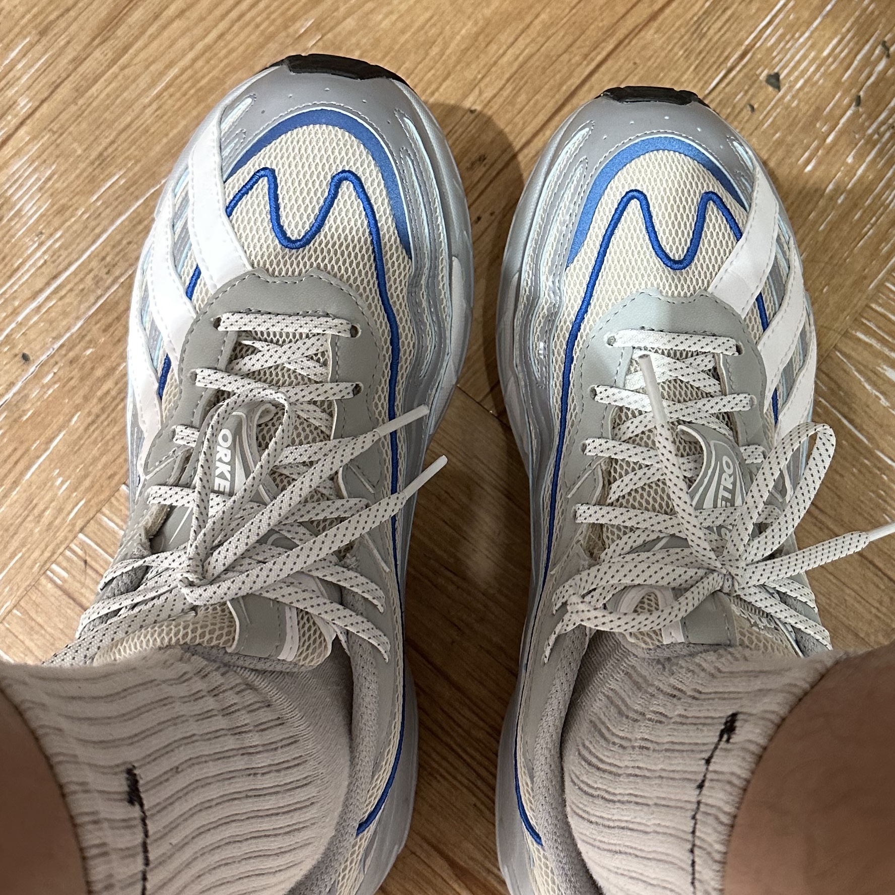 Adidas Orketro Bliss Cloud White 착용 스타일