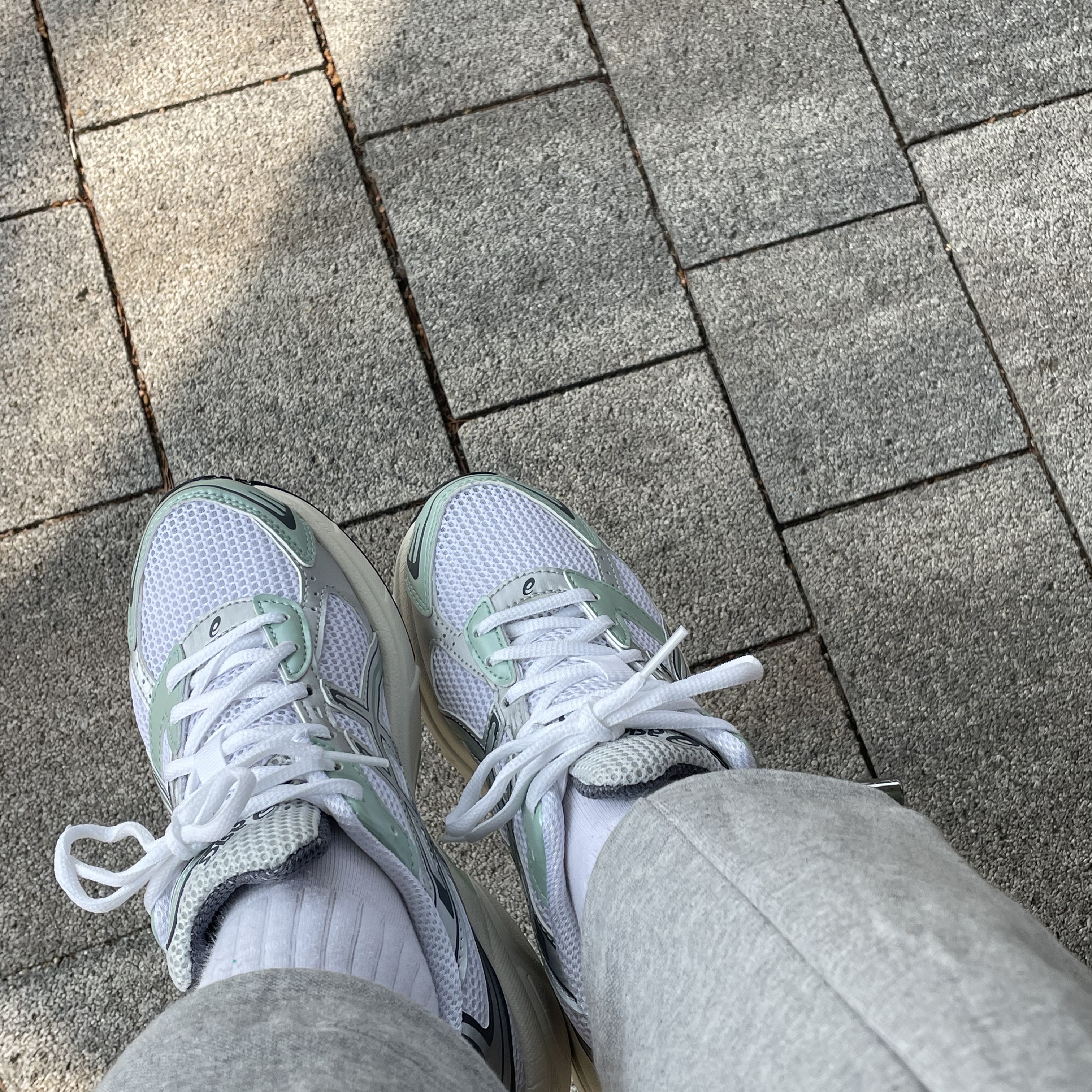 Asics x Naked Gel-1130 White Pure Silver 착용 스타일 - 1