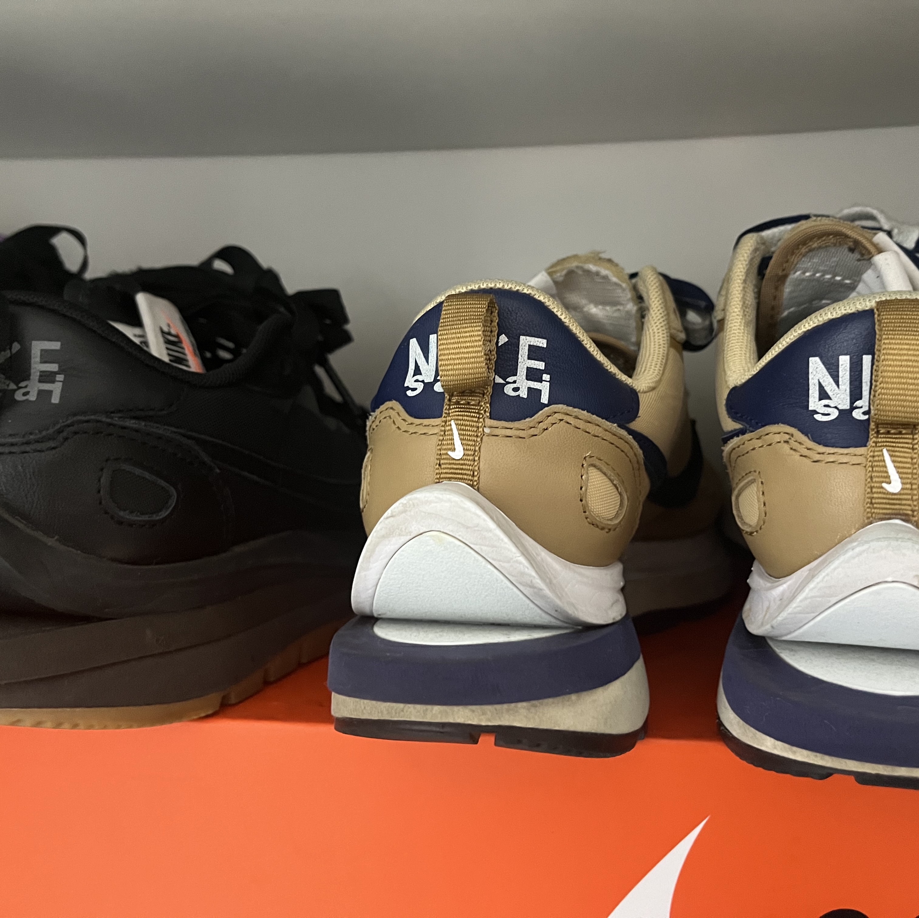 Nike x Sacai VaporWaffle Sesame and Blue Void, Nike x Sacai VaporWaffle Black and Gum 착용 스타일