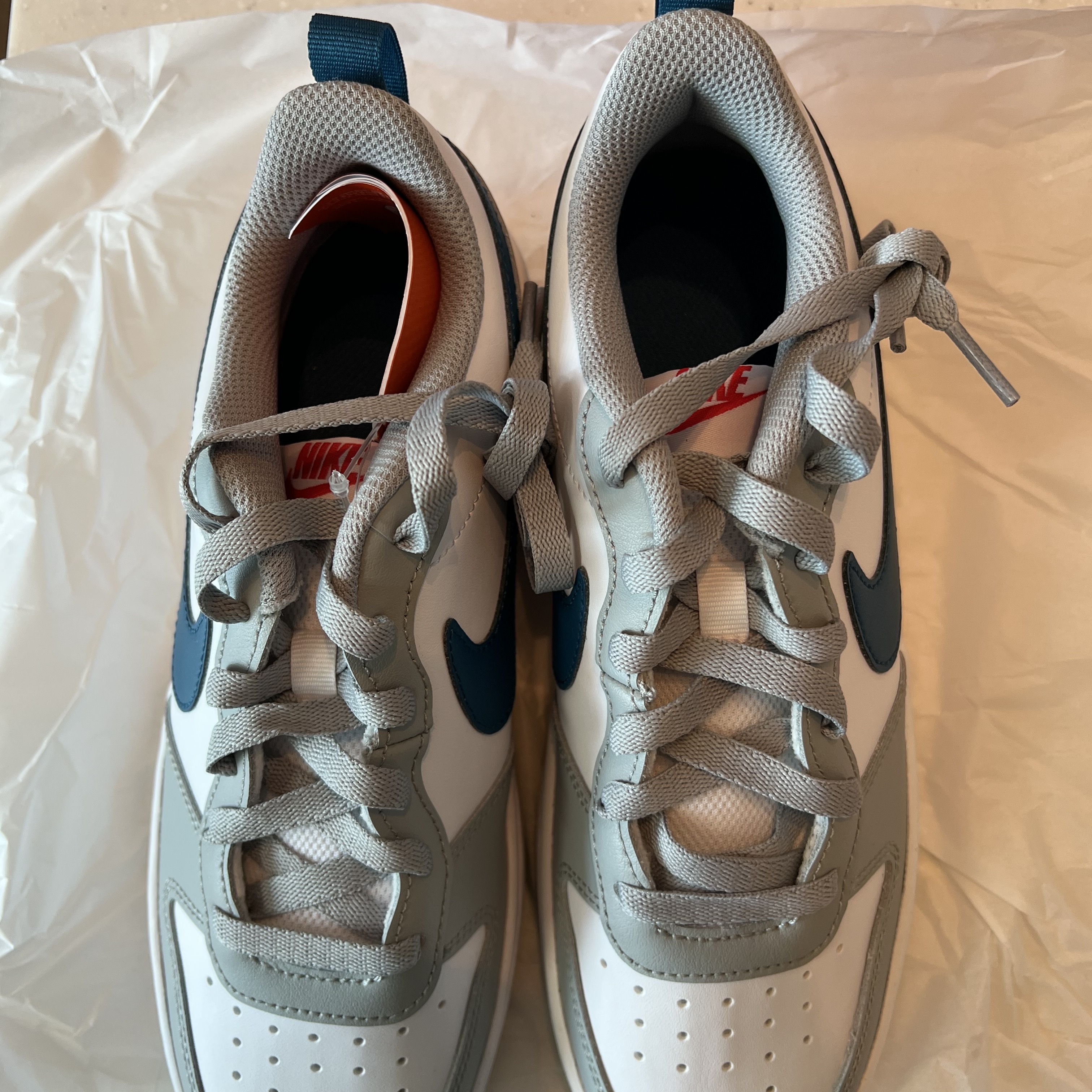 (GS) Nike Court Borough Low 2 Light Smoke Grey 착용 스타일