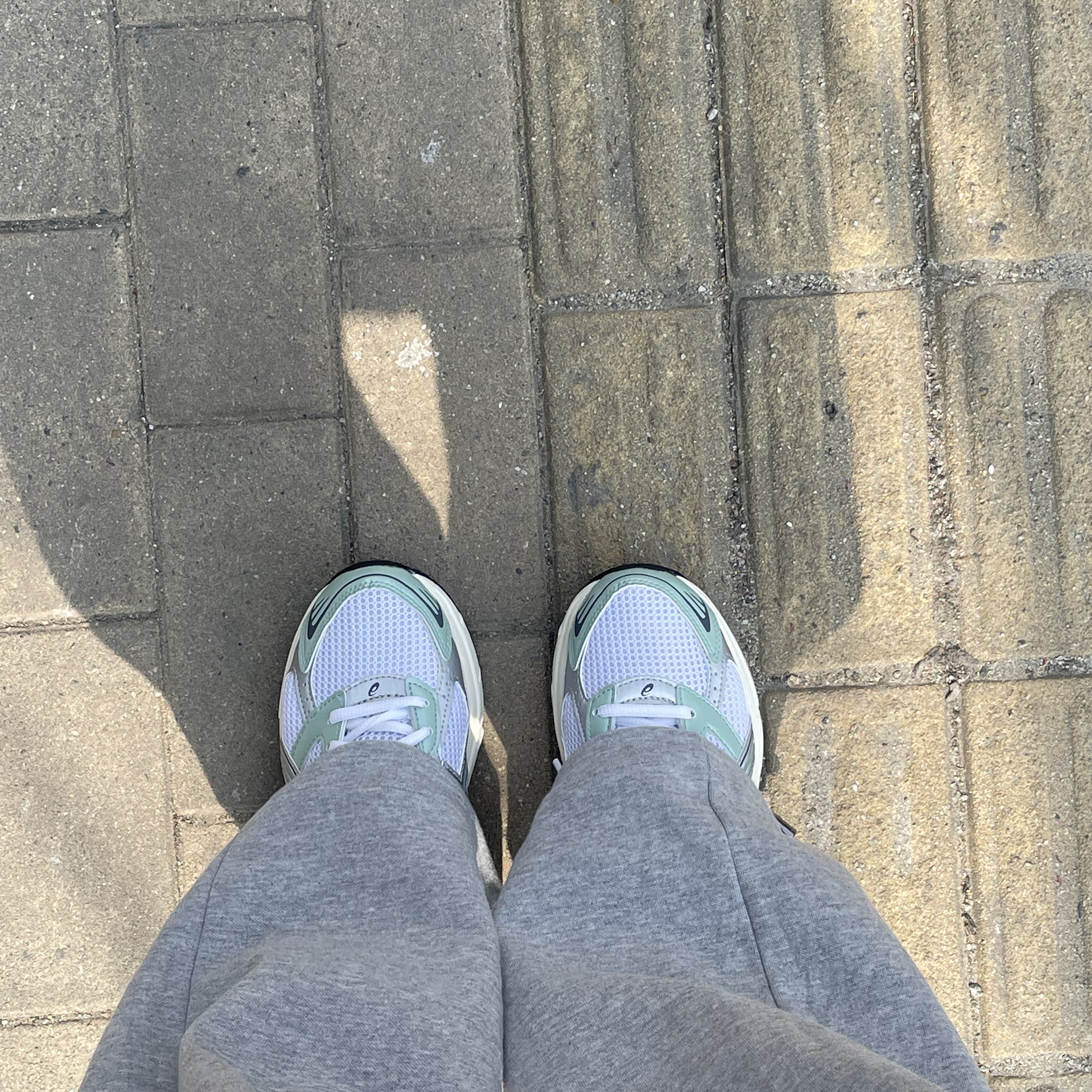 Asics x Naked Gel-1130 White Pure Silver 착용 스타일 - 2