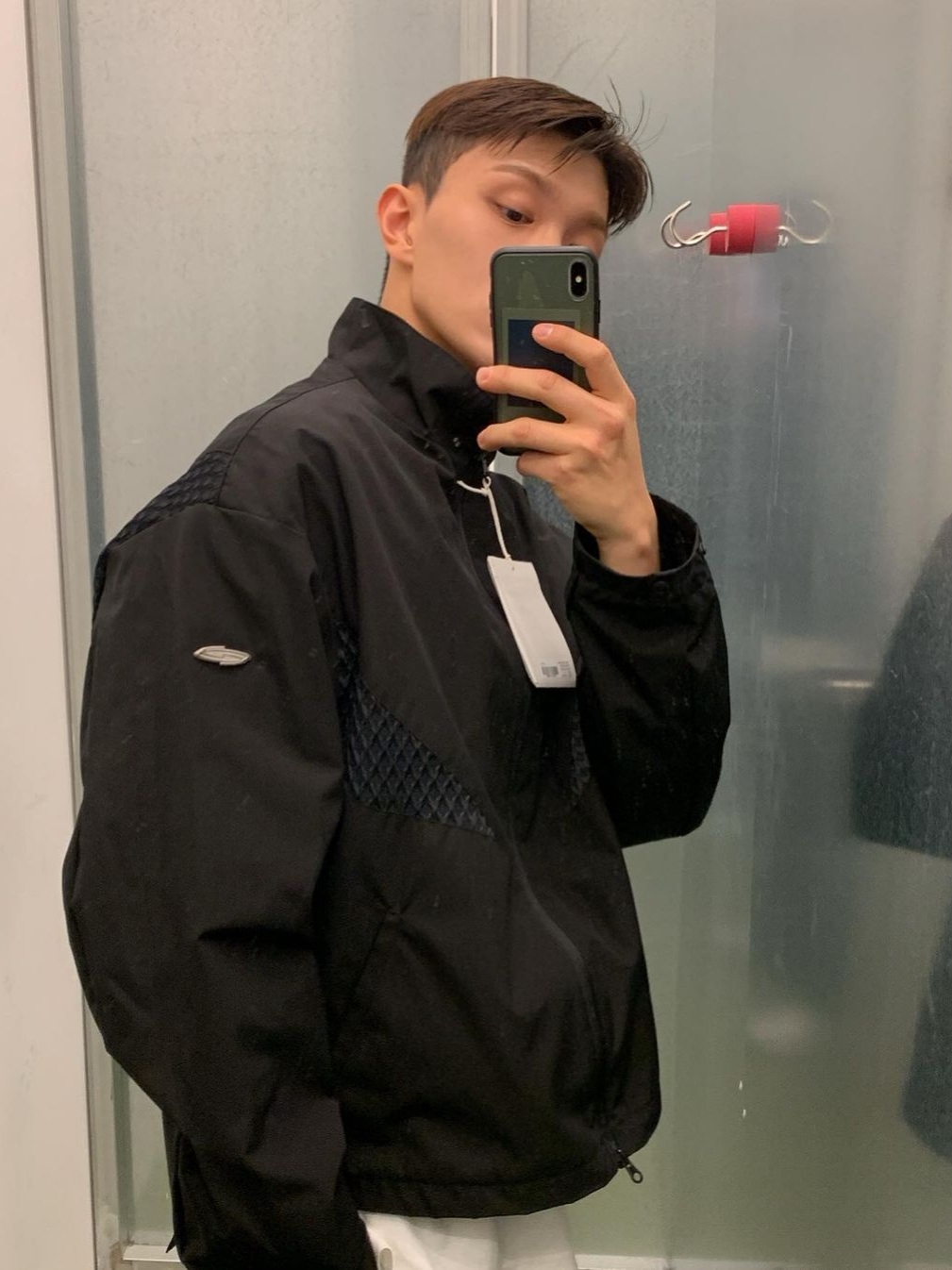 Opening Project Black Edition Track Jacket Black 착용 스타일 - 1